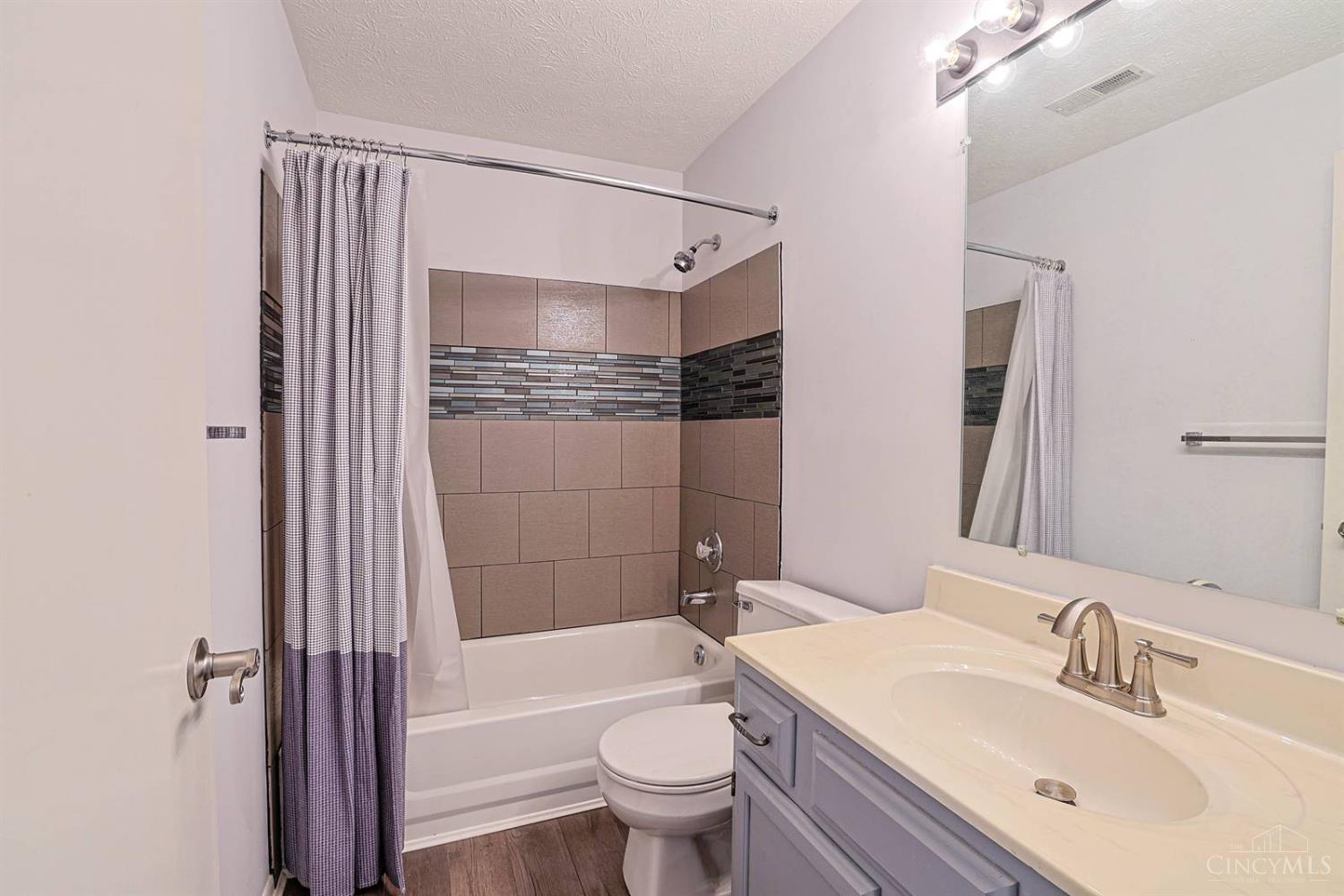 979 Cedar Ridge Drive Property Photo 22