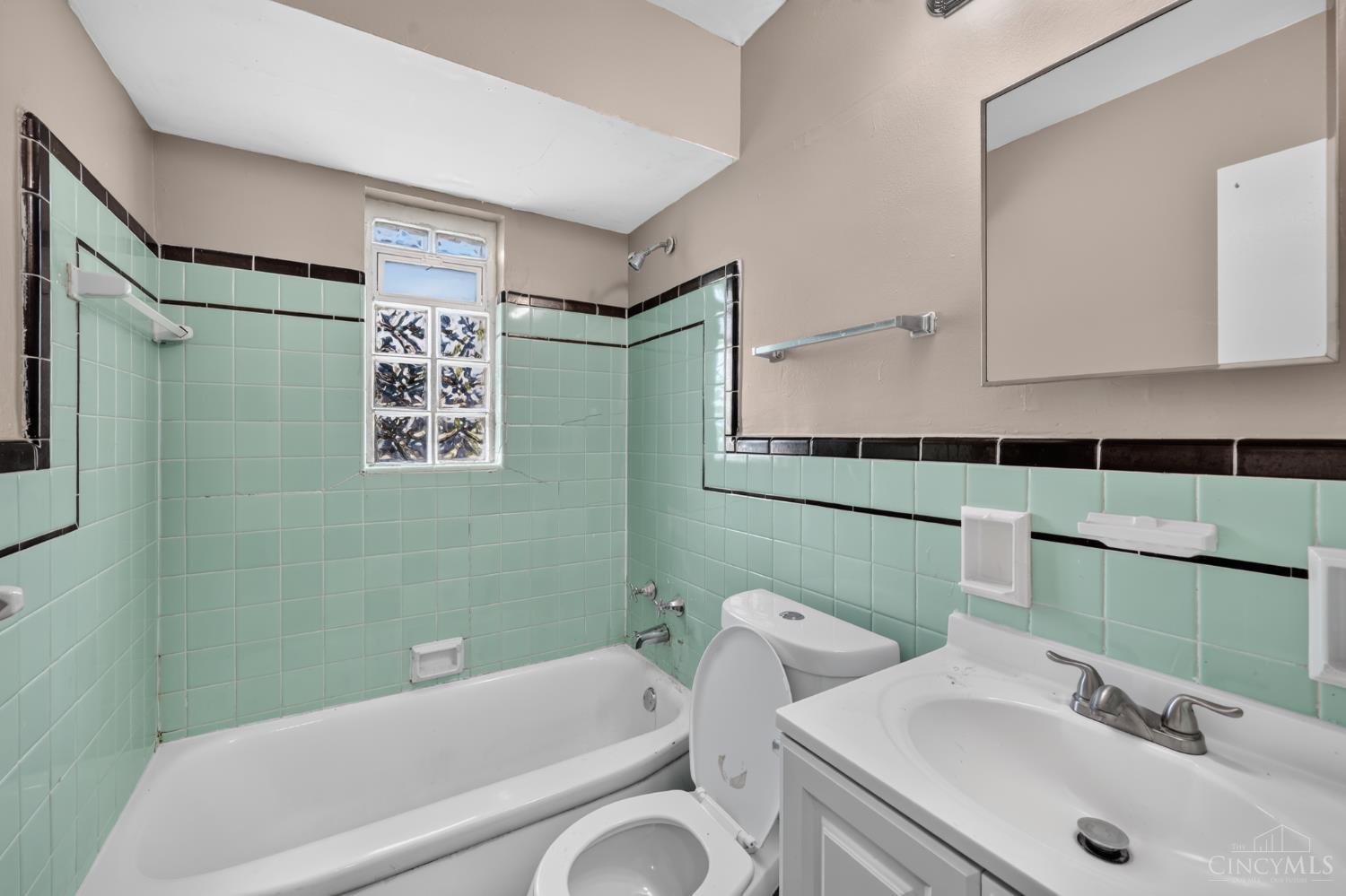 W 1263 Galbraith Road Property Photo 28