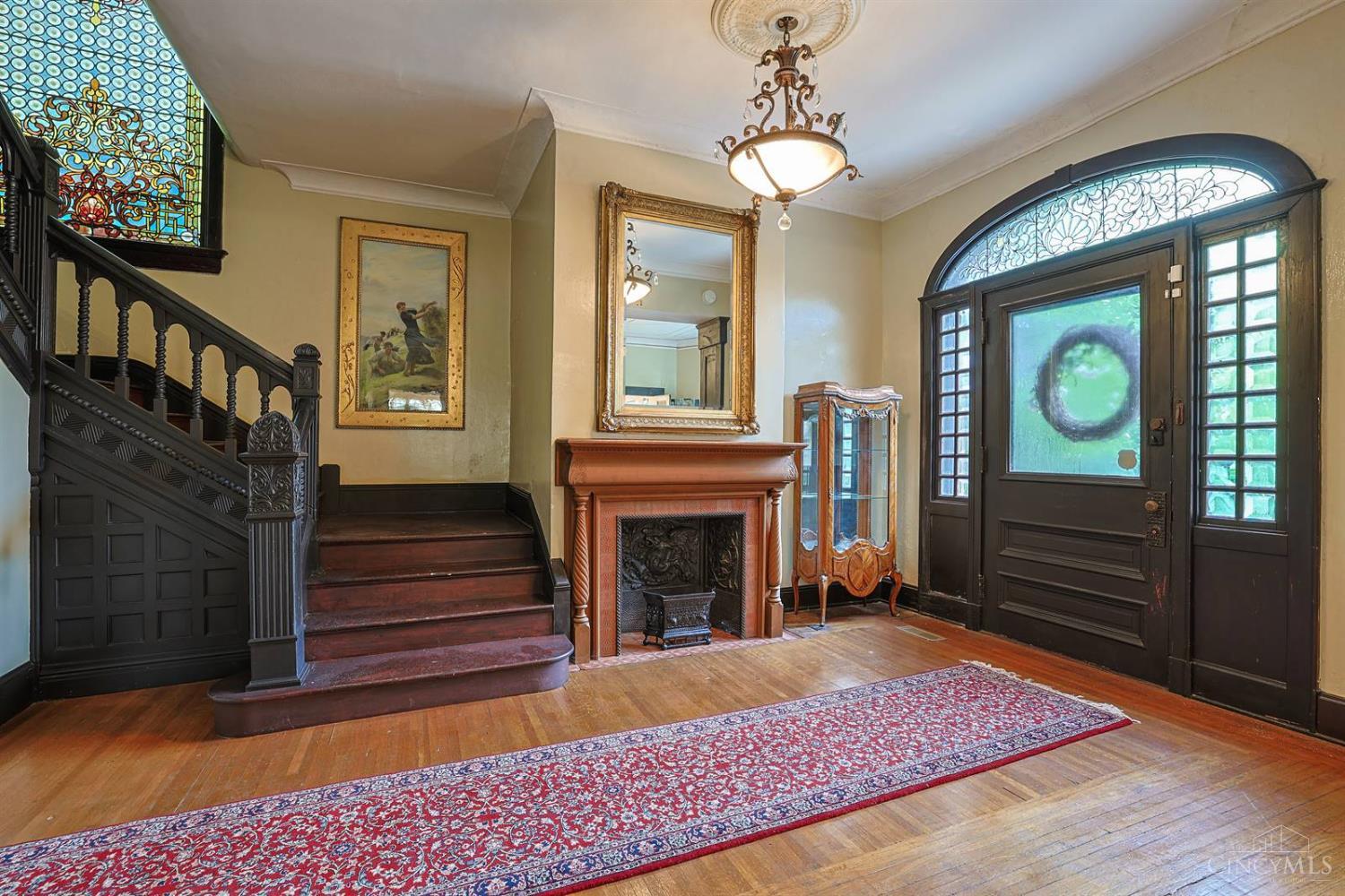 445 Ludlow Avenue Property Photo 6