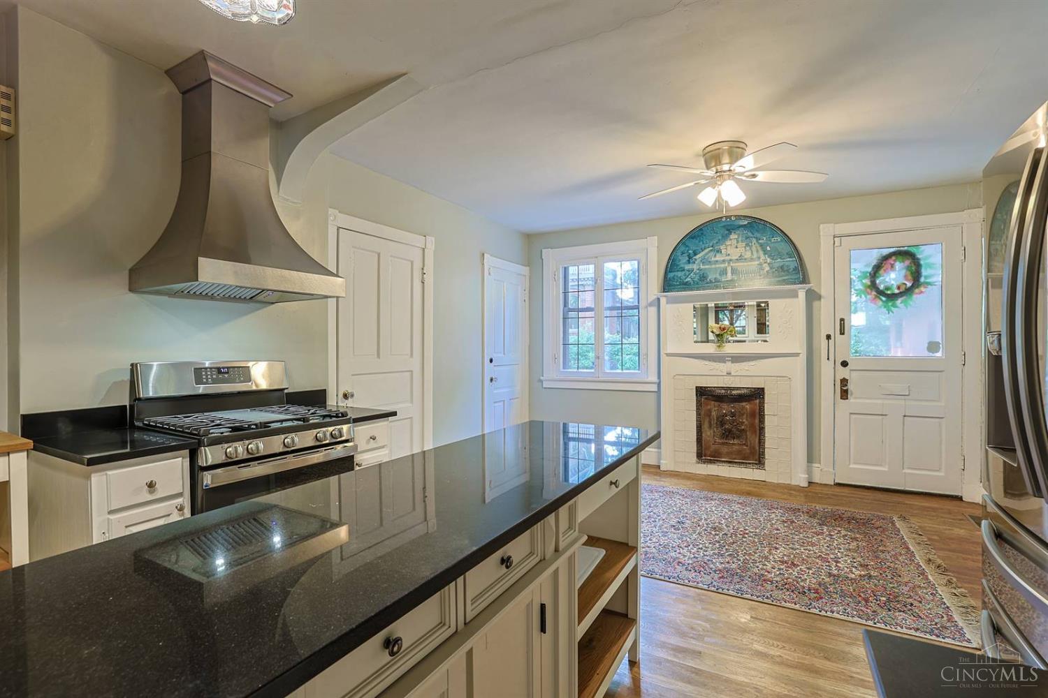 445 Ludlow Avenue Property Photo 15