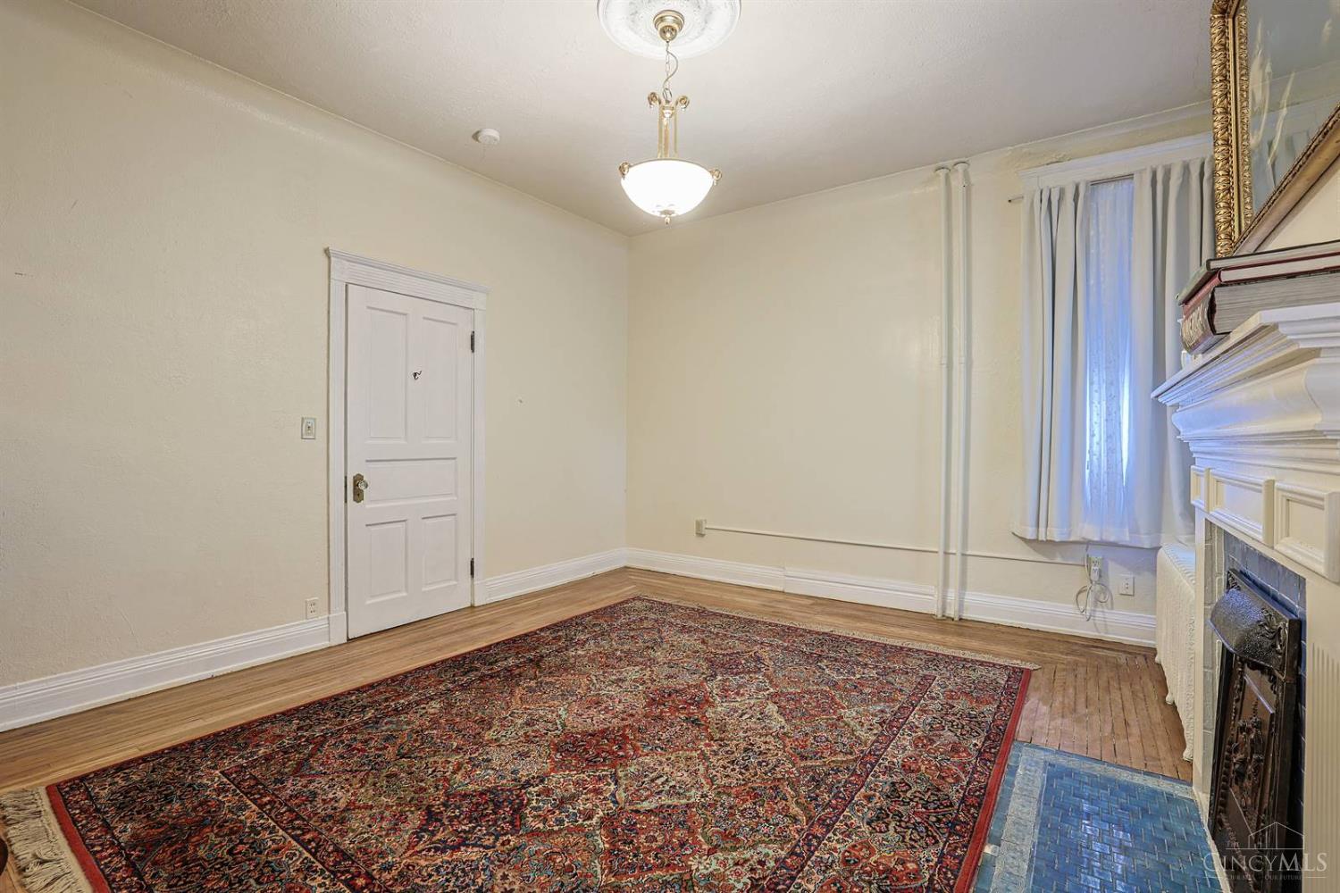 445 Ludlow Avenue Property Photo 20