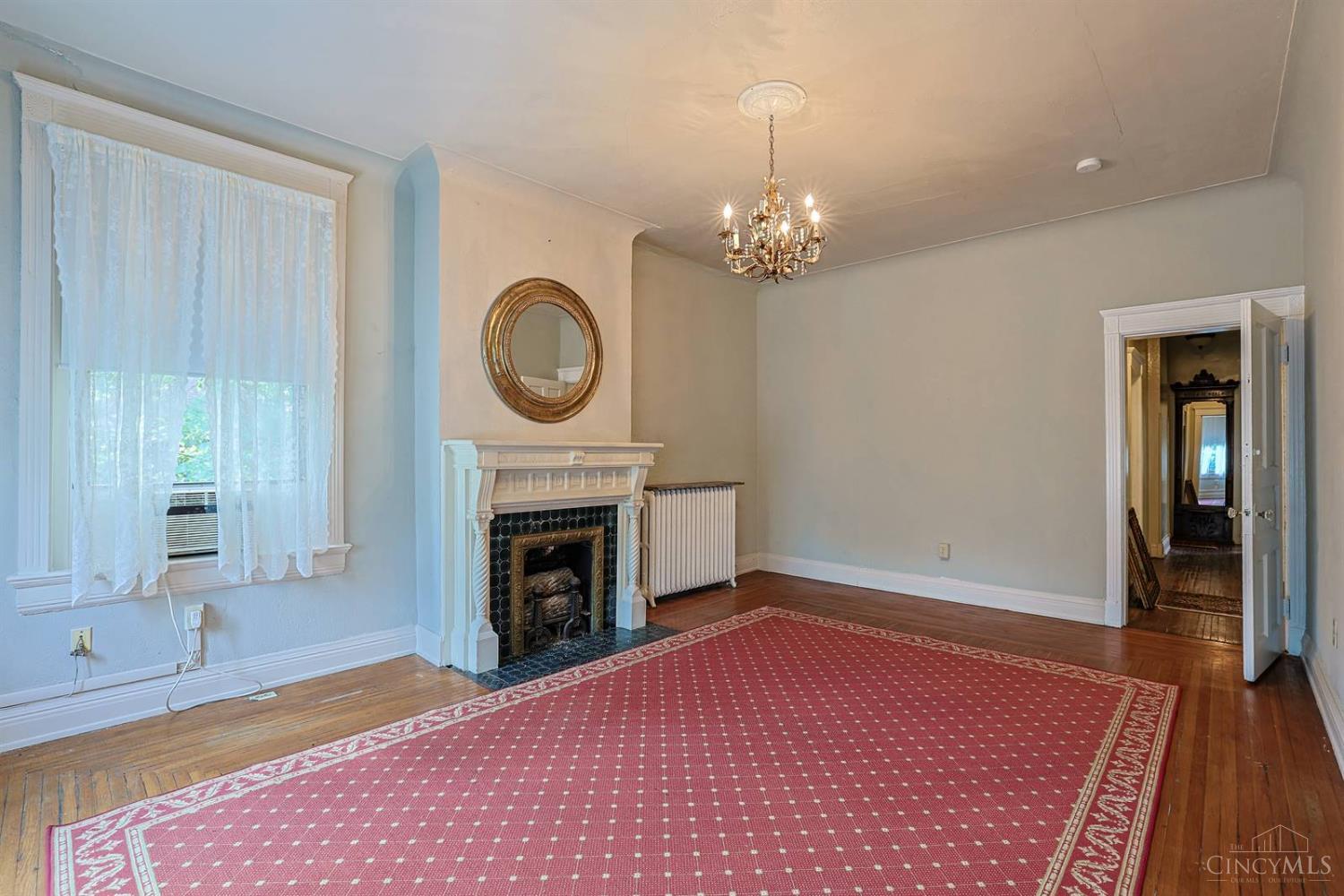 445 Ludlow Avenue Property Photo 23