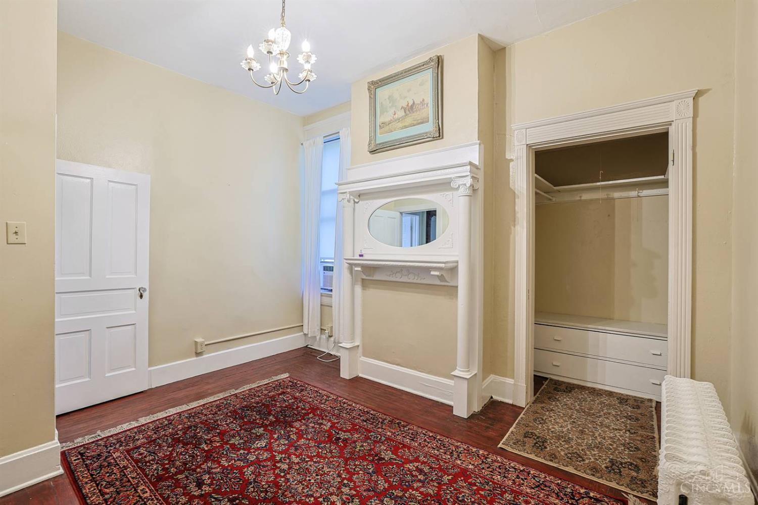 445 Ludlow Avenue Property Photo 24