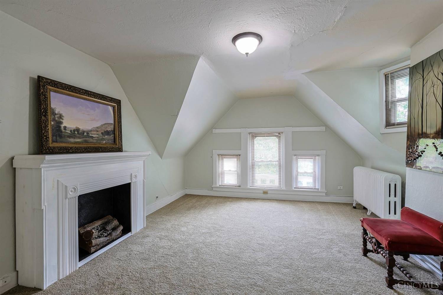 445 Ludlow Avenue Property Photo 41