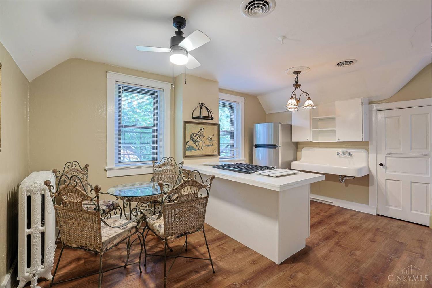 445 Ludlow Avenue Property Photo 42