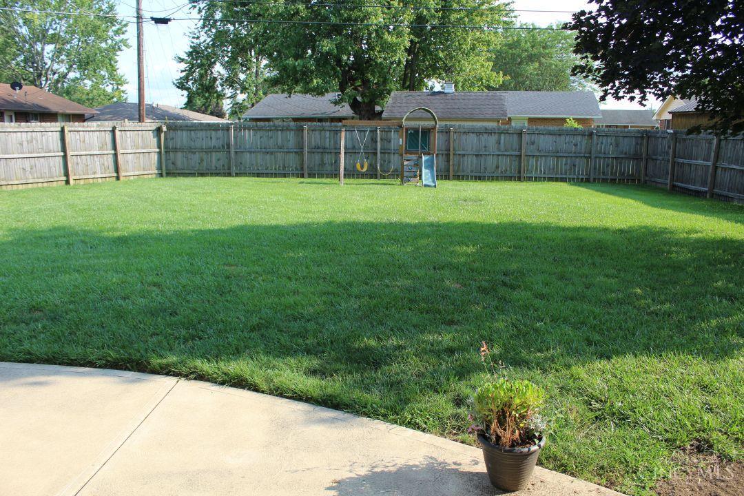 1060 Mayfair Drive Property Photo 9