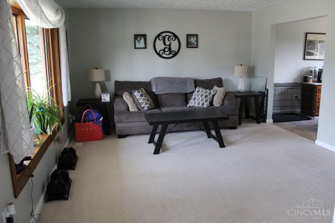 1060 Mayfair Drive Property Photo 11
