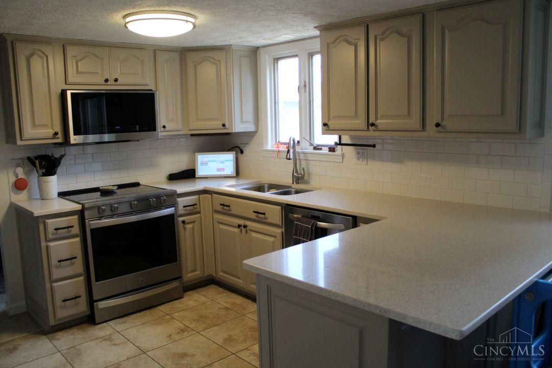 1060 Mayfair Drive Property Photo 15