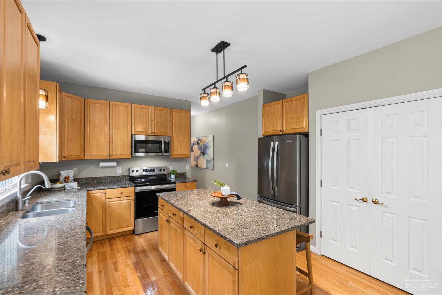 3175 Spalding Drive Property Photo 17