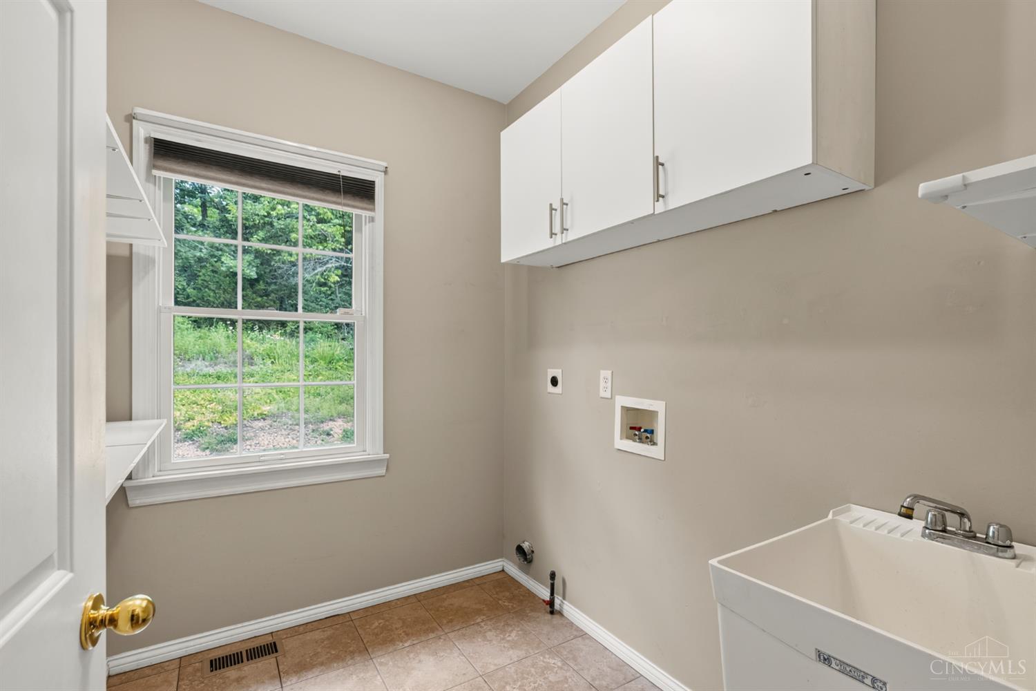 3175 Spalding Drive Property Photo 25