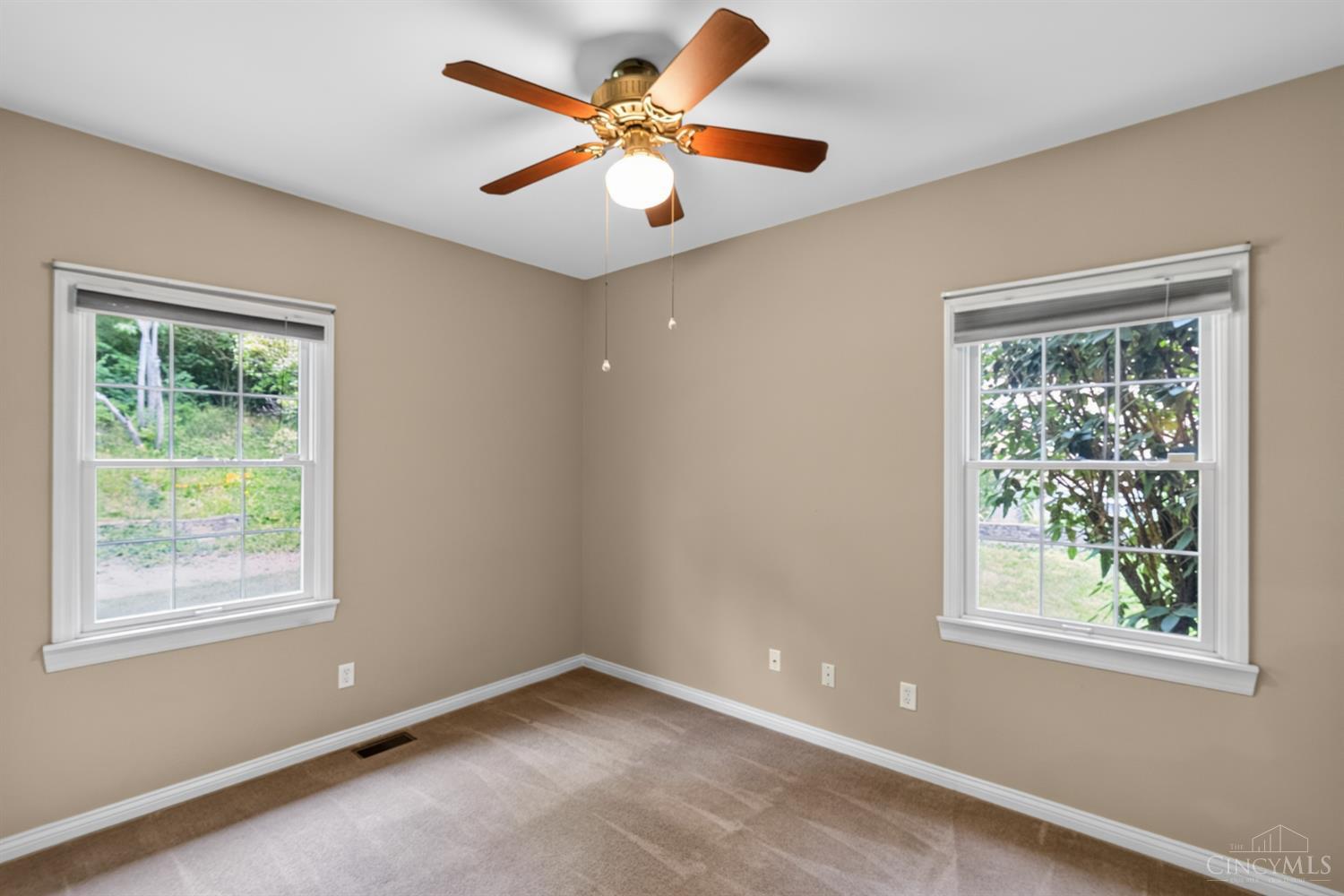 3175 Spalding Drive Property Photo 29