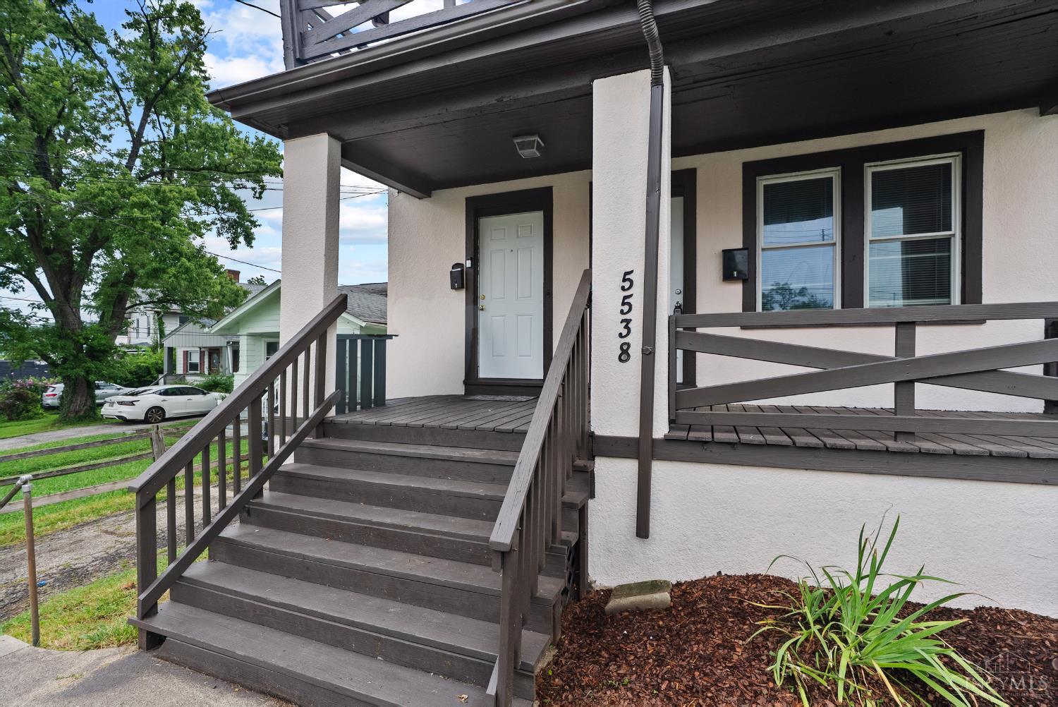 5538 Montgomery Road Property Photo 4