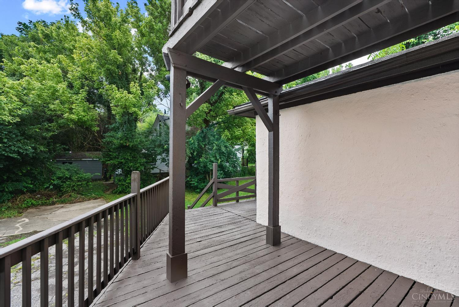 5538 Montgomery Road Property Photo 32