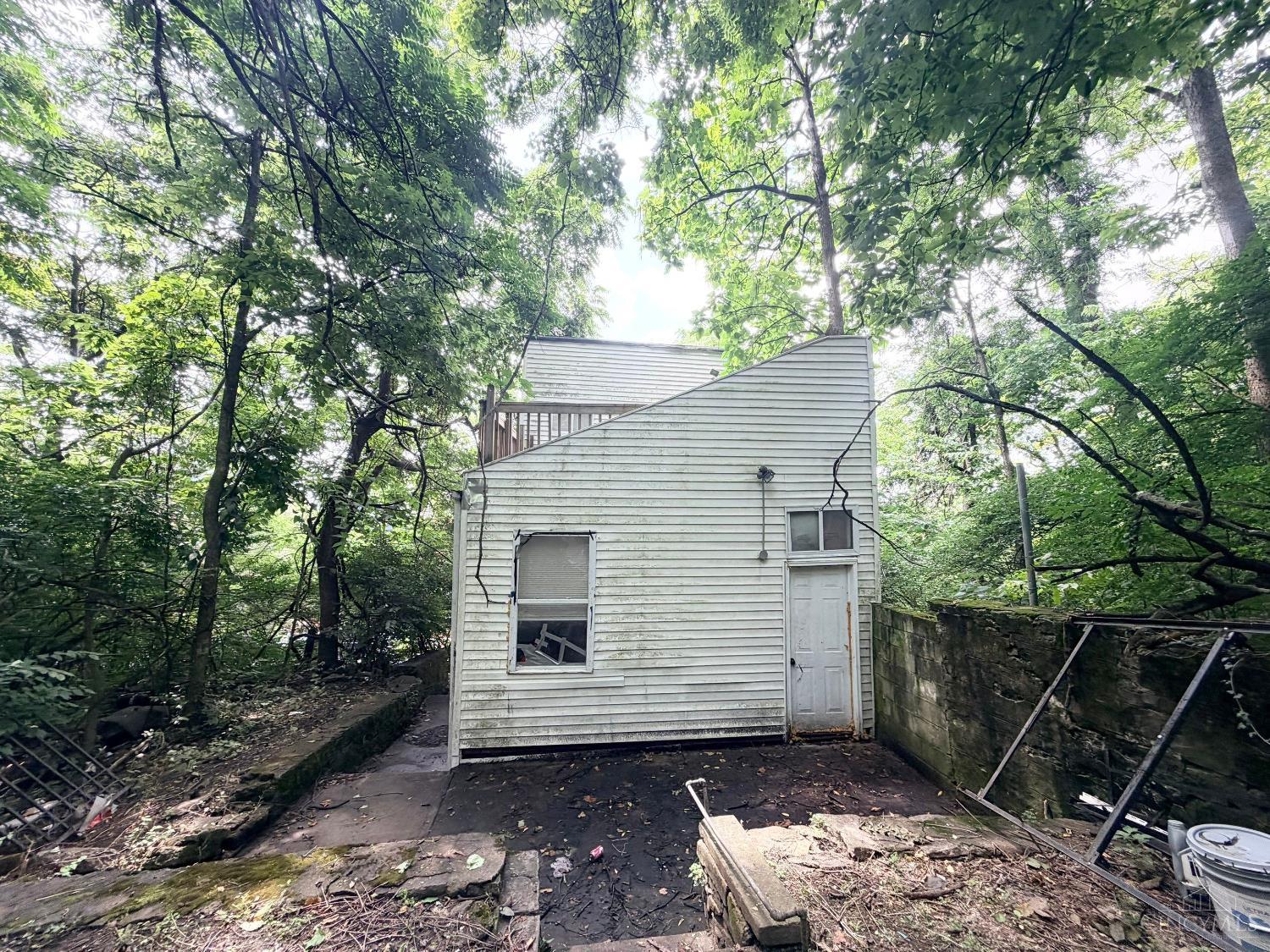 252 Renner St Property Photo 16