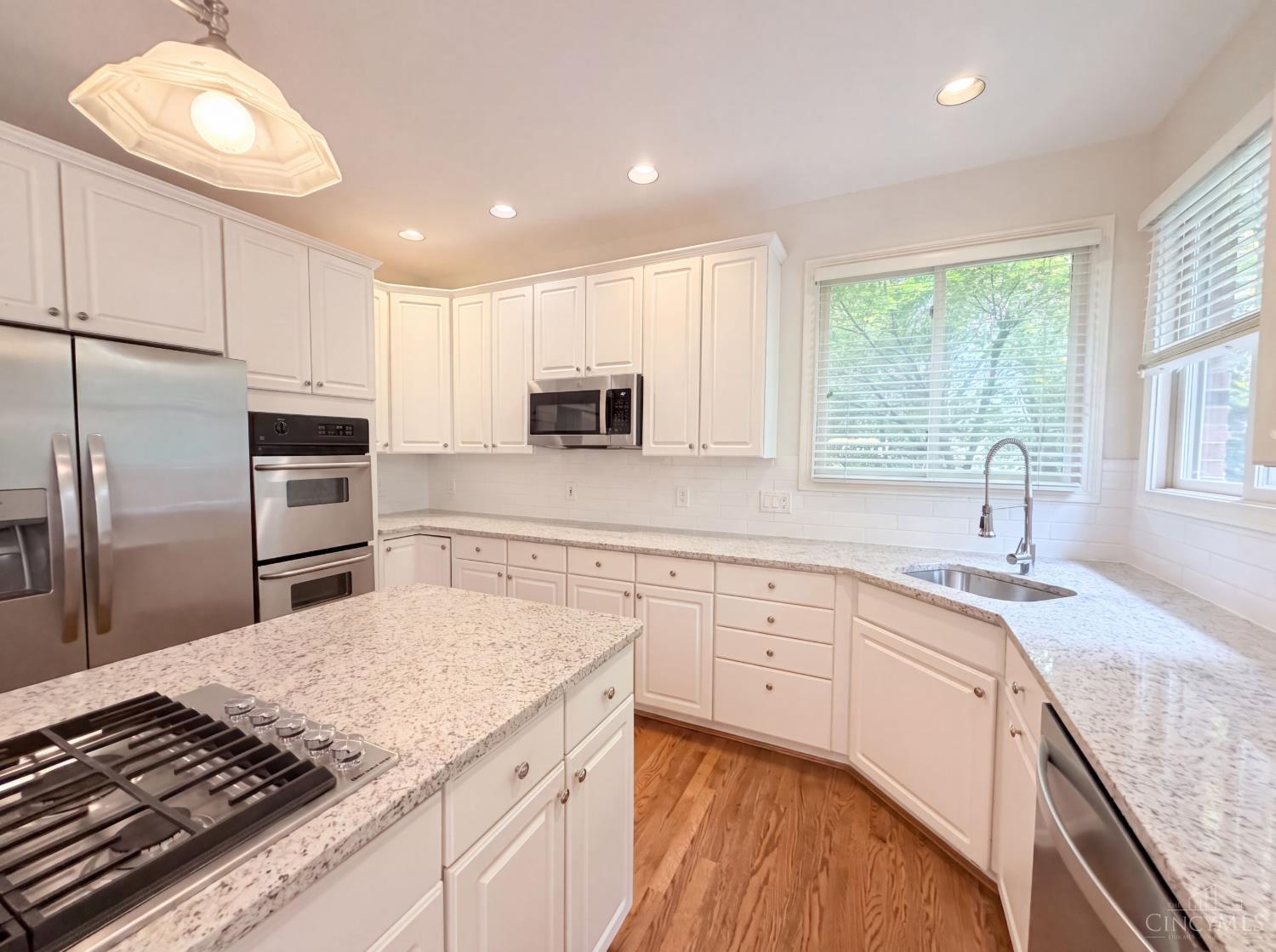 6667 Miami Woods Drive Property Photo 6