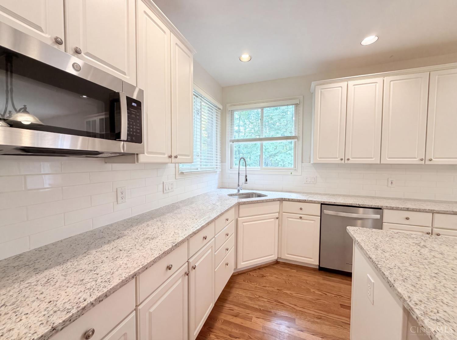 6667 Miami Woods Drive Property Photo 8