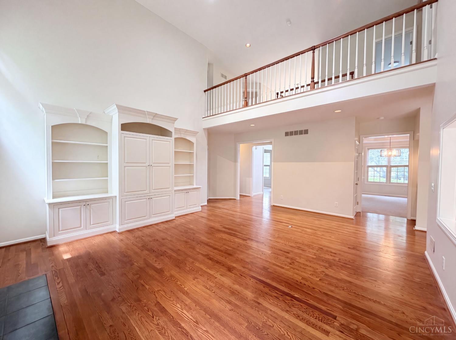 6667 Miami Woods Drive Property Photo 17