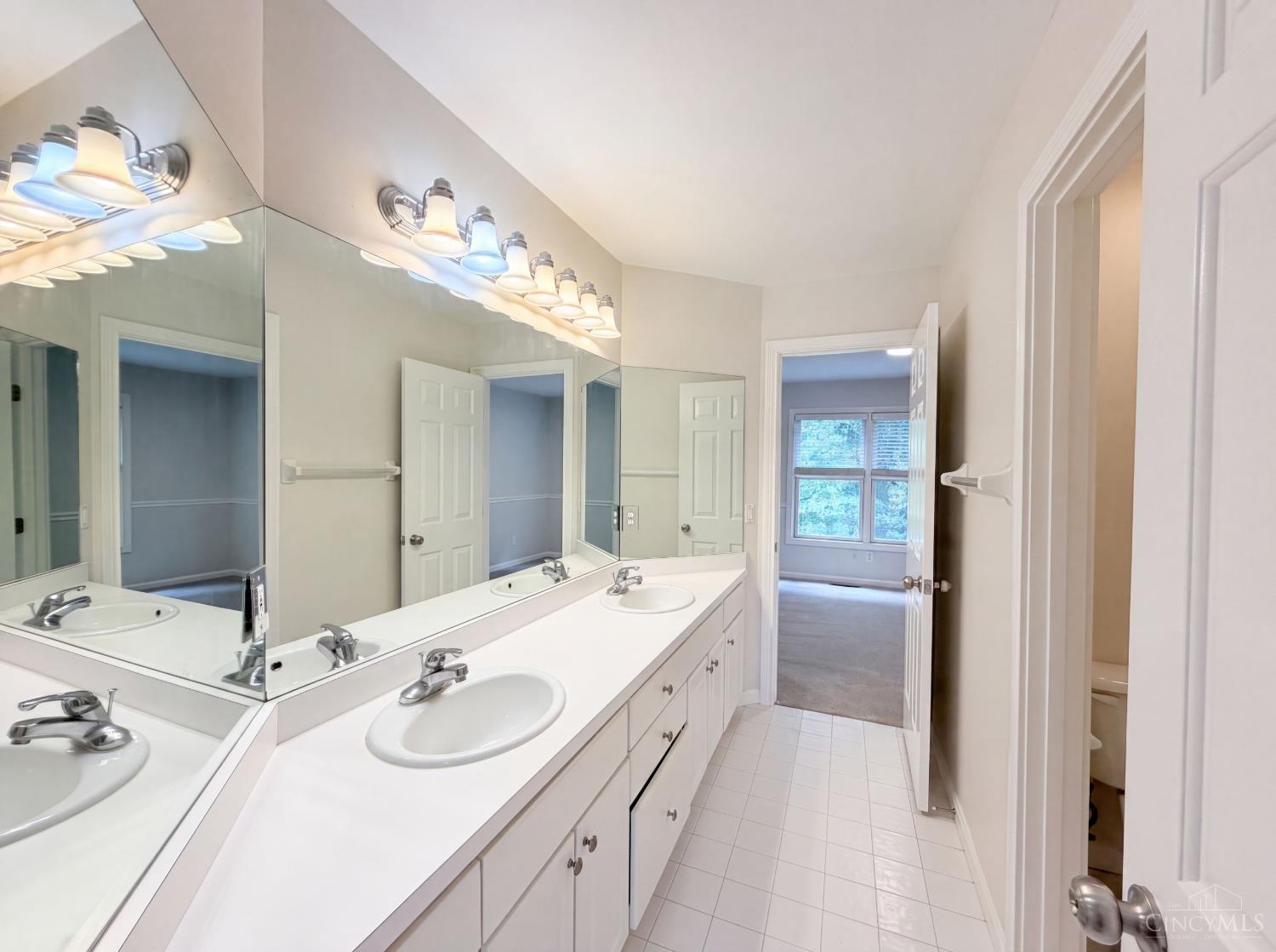 6667 Miami Woods Drive Property Photo 29