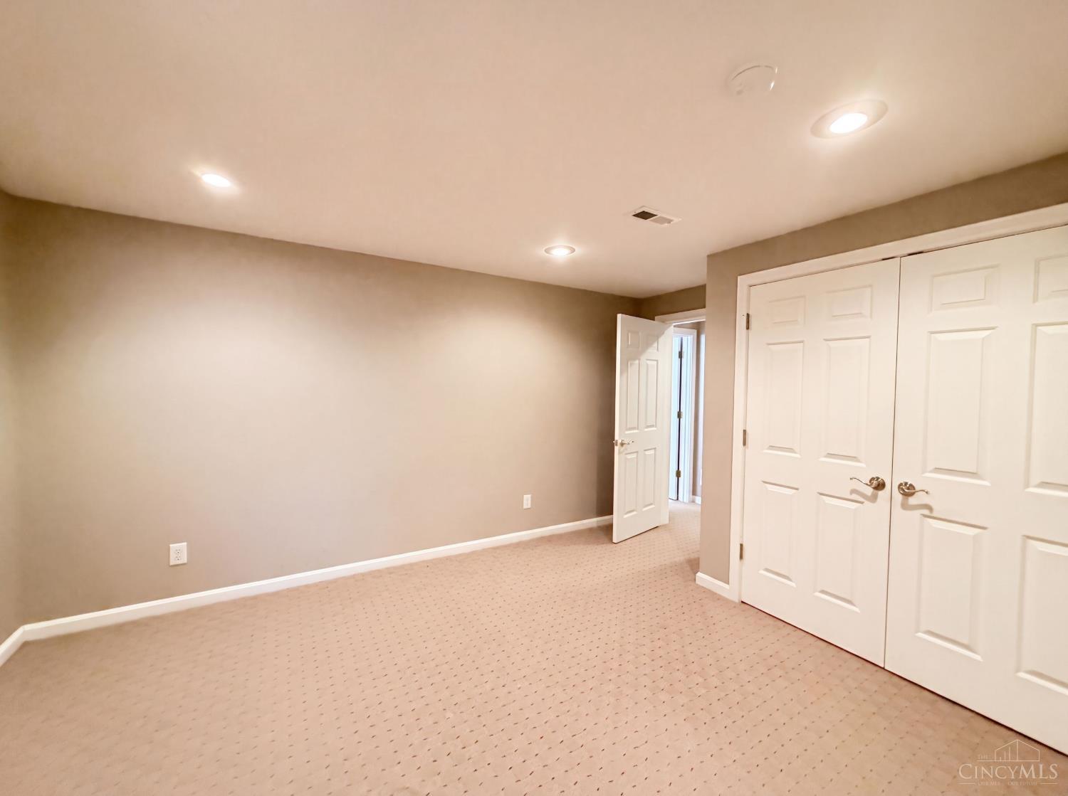 6667 Miami Woods Drive Property Photo 36