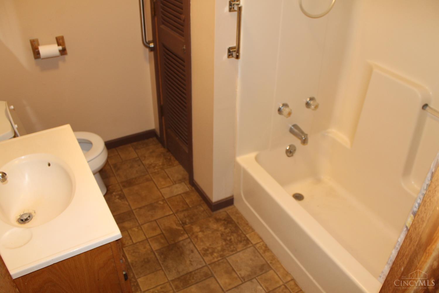 420 Hickory Street Property Photo 23