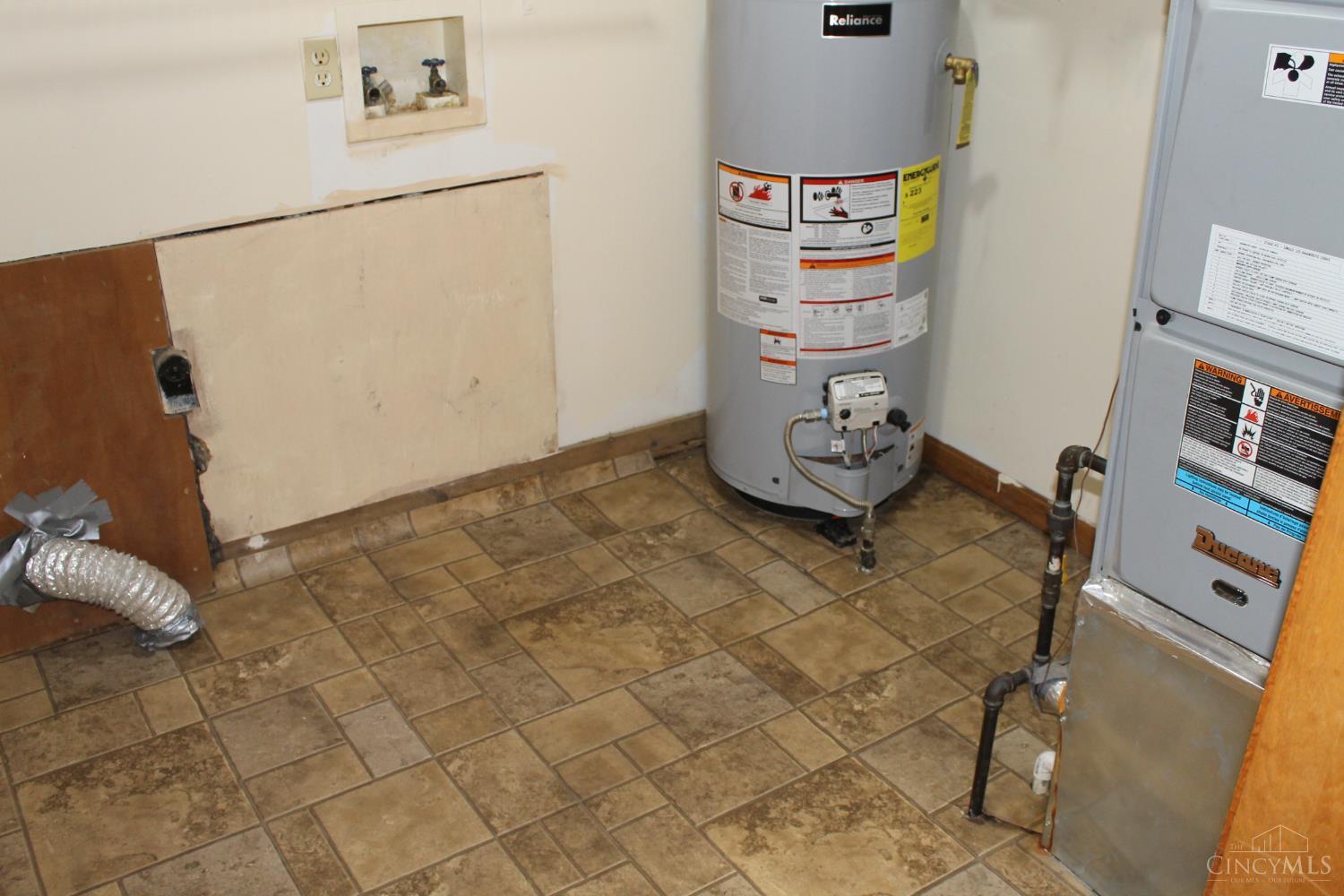 420 Hickory Street Property Photo 35