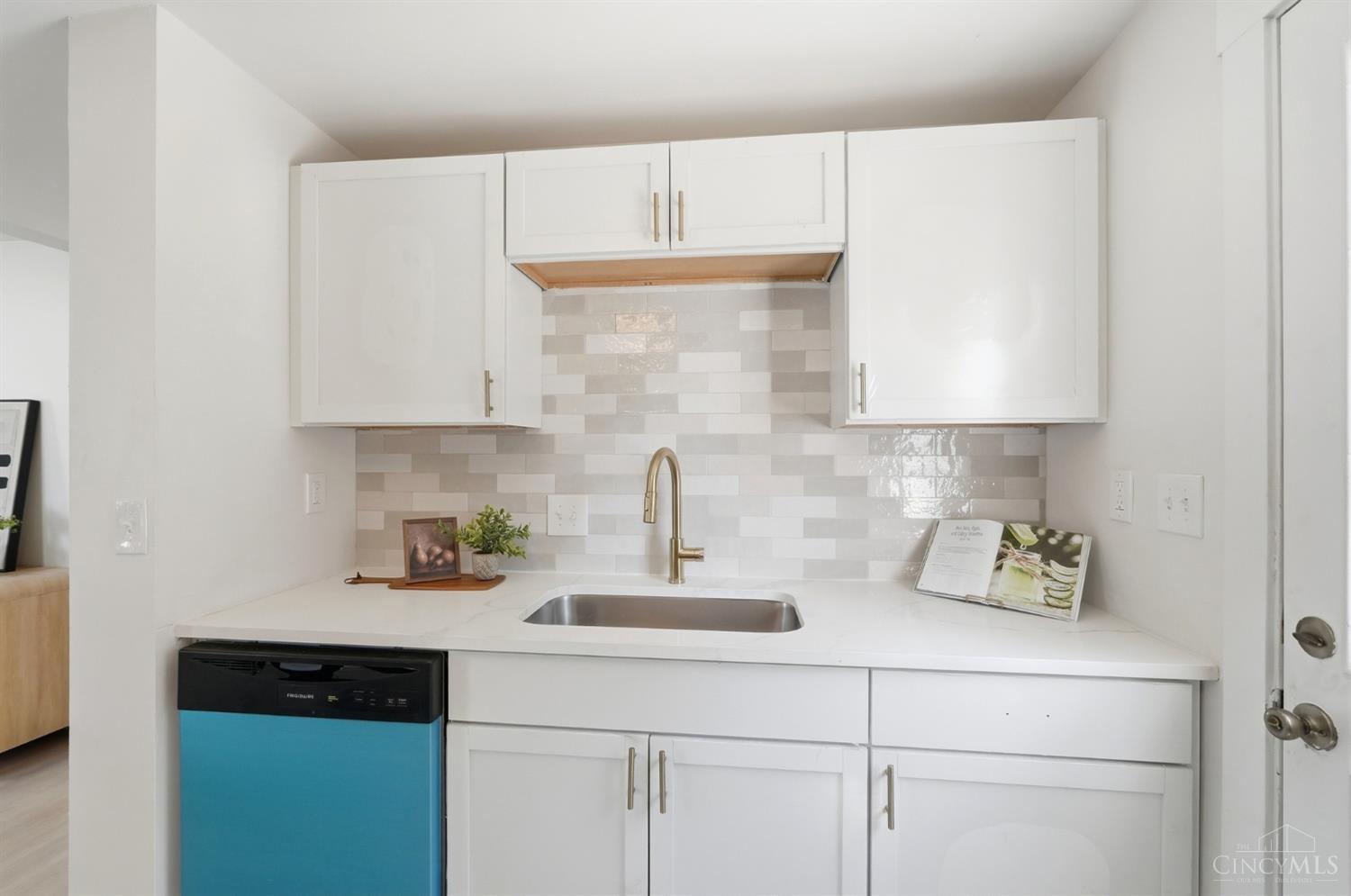 4501 Ellman Avenue Property Photo 11
