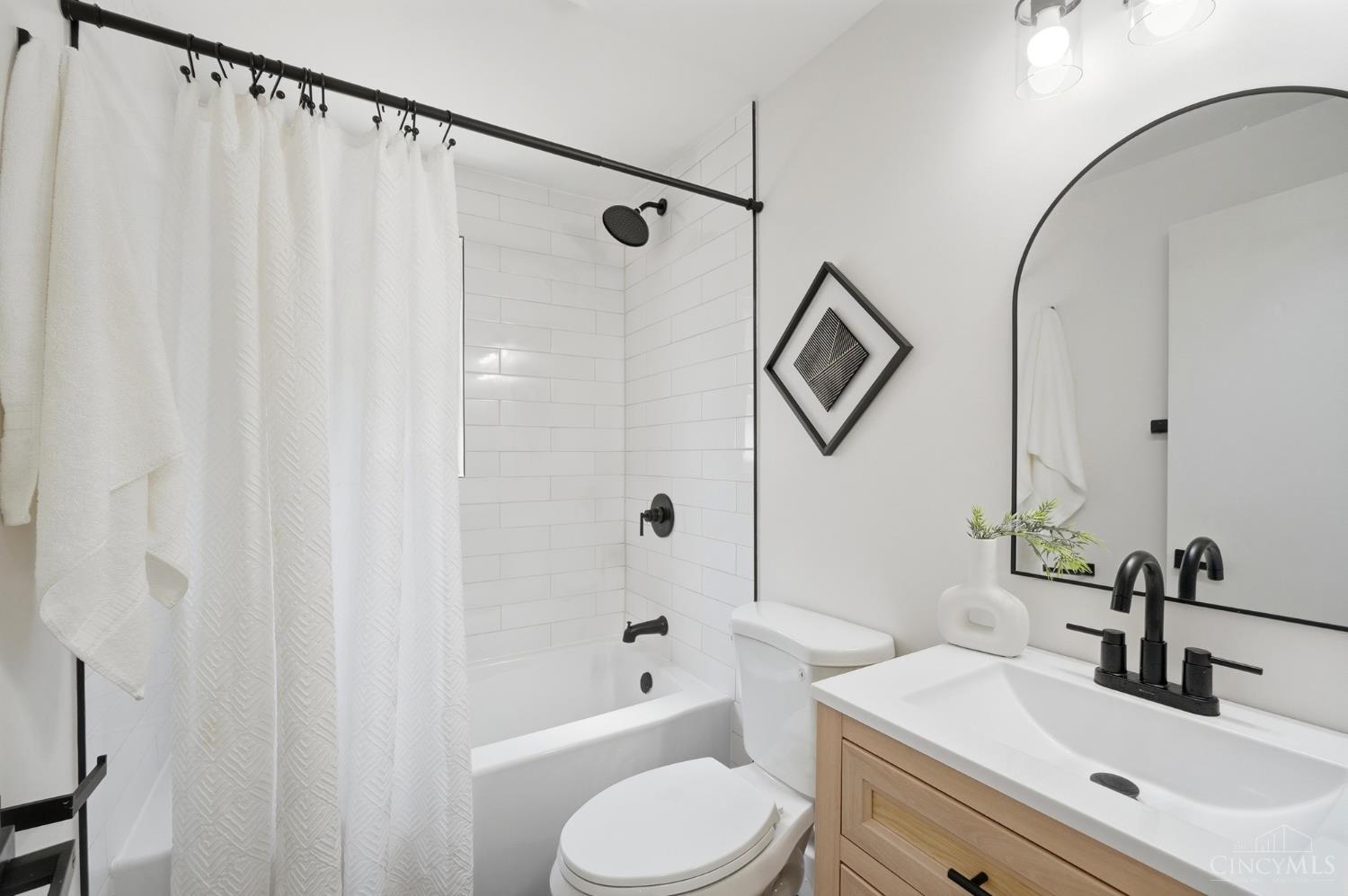 4501 Ellman Avenue Property Photo 16