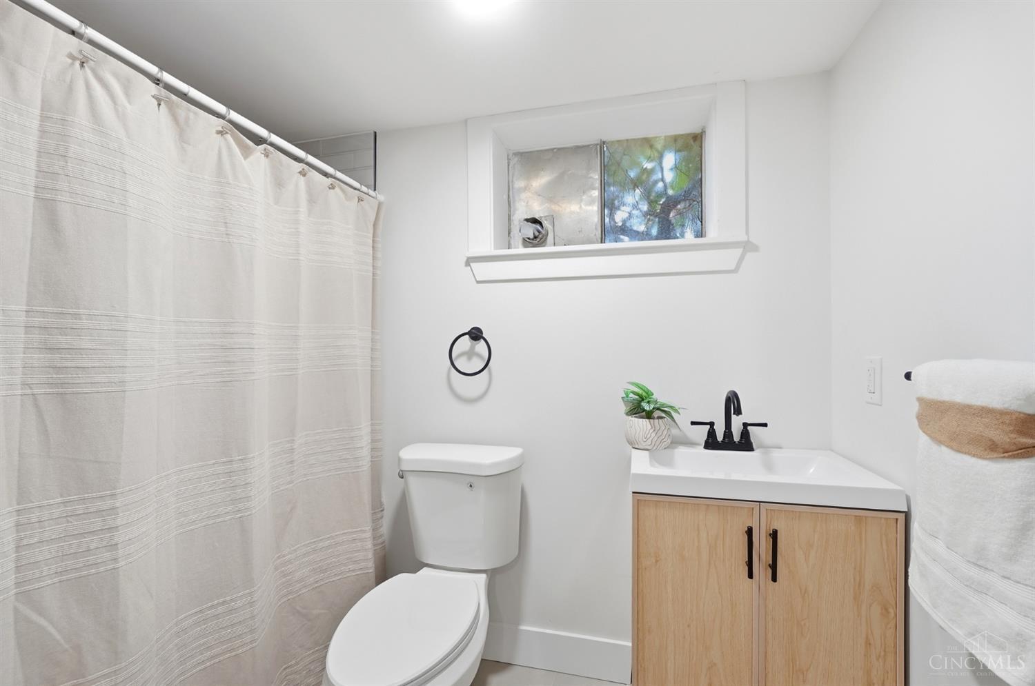 4501 Ellman Avenue Property Photo 29