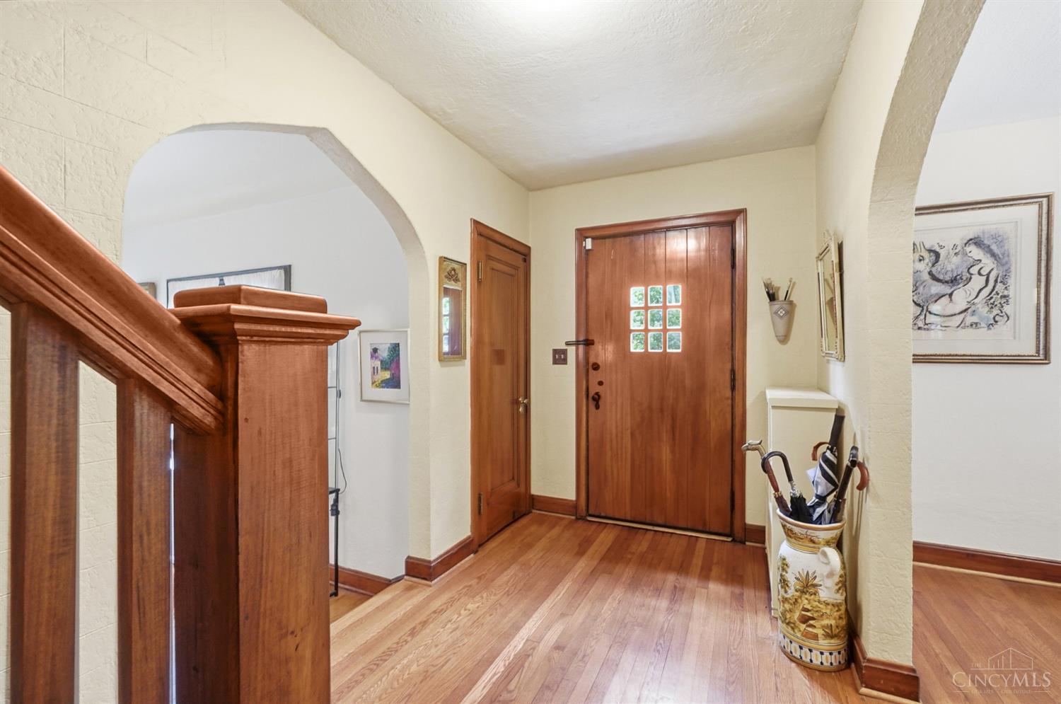1114 Salisbury Drive Property Photo 4