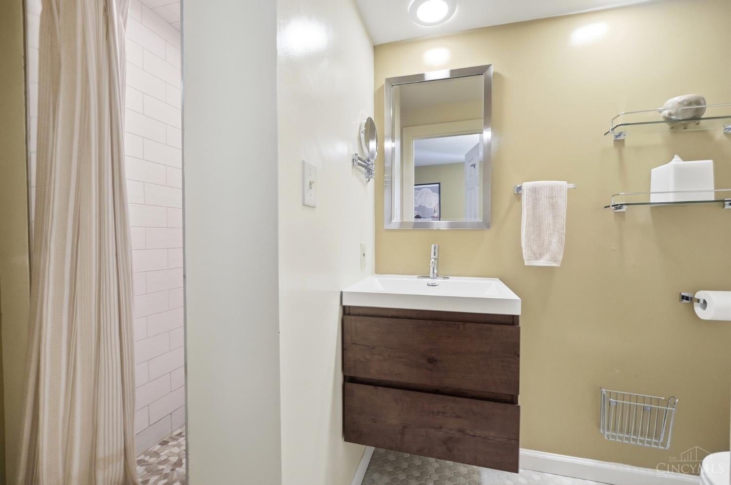 1114 Salisbury Drive Property Photo 29