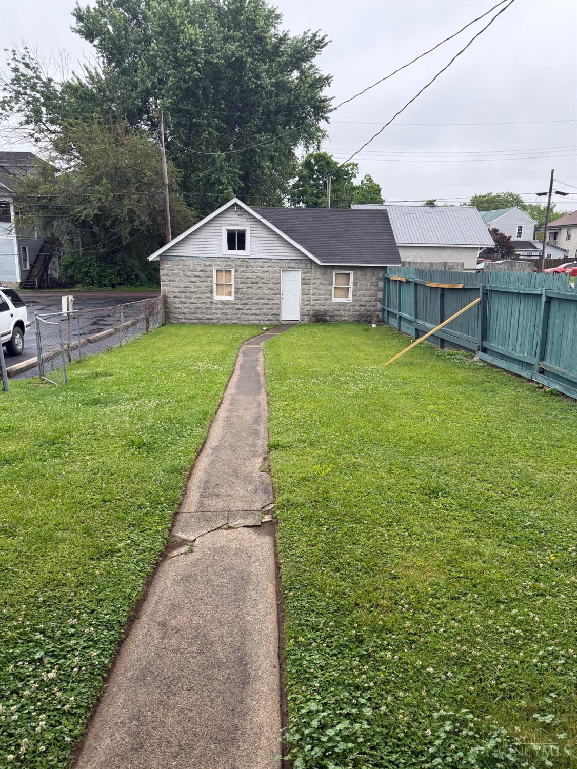 W 196 Main Street Property Photo 3
