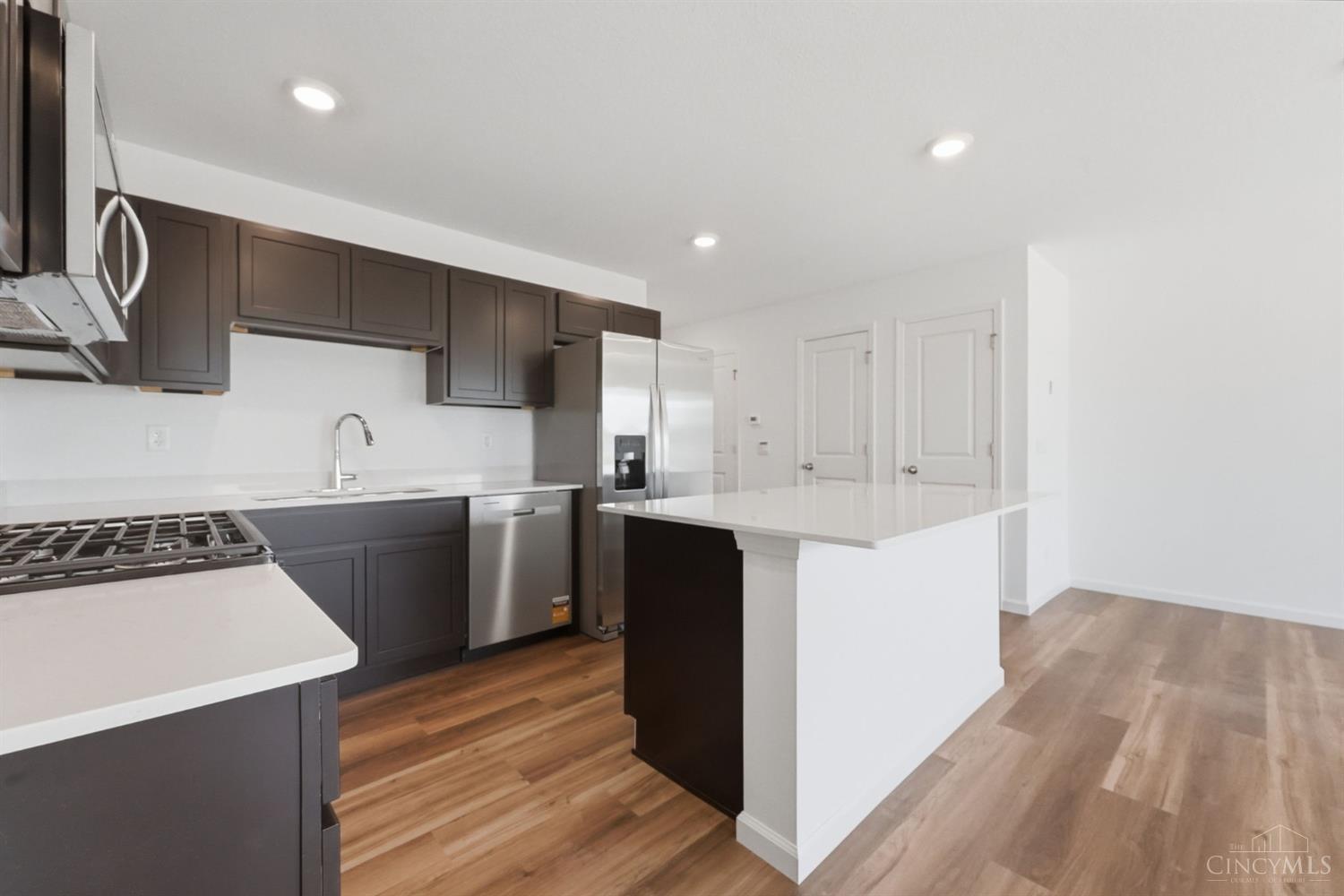 85 Cypress Hill Drive Property Photo 8