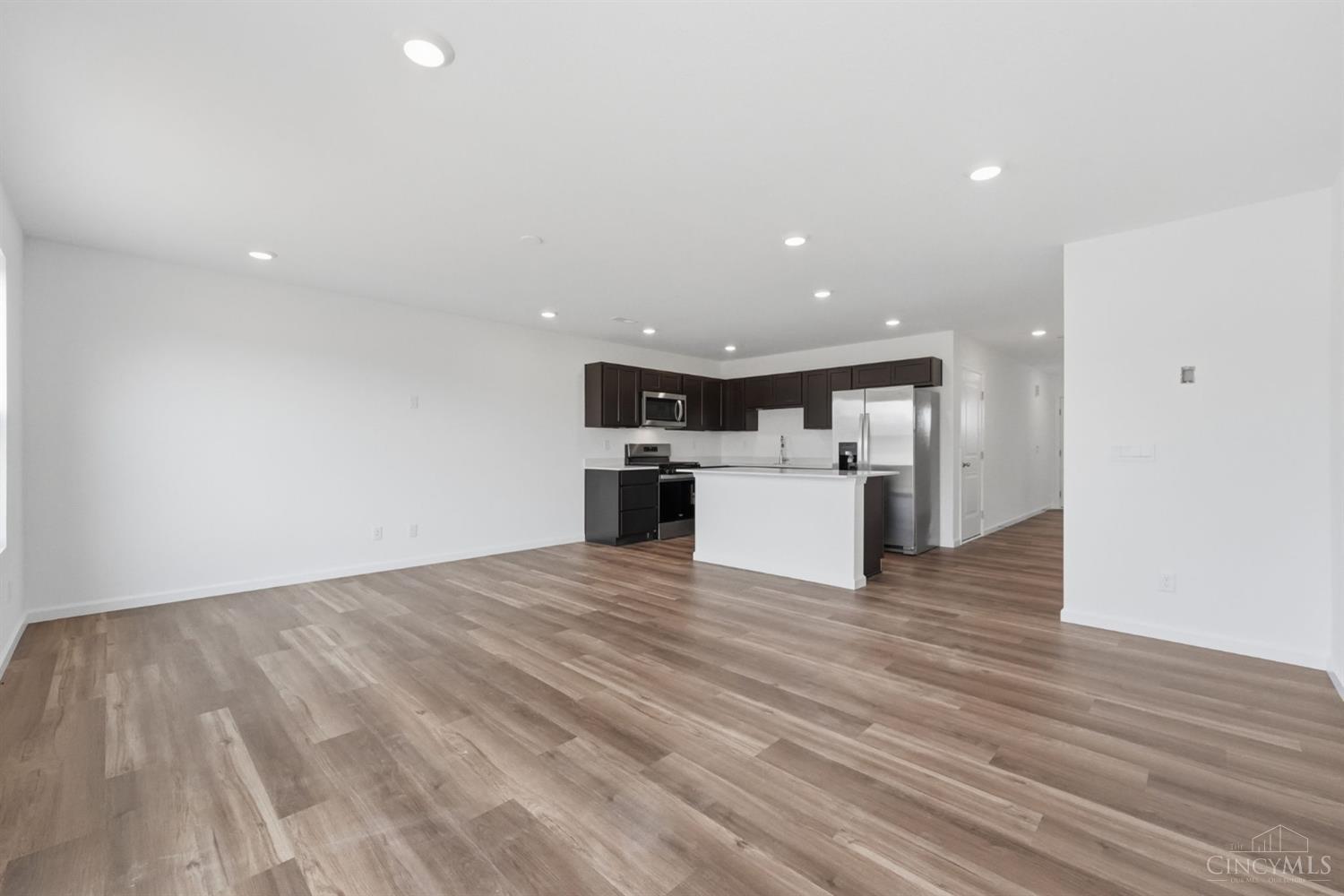 85 Cypress Hill Drive Property Photo 10