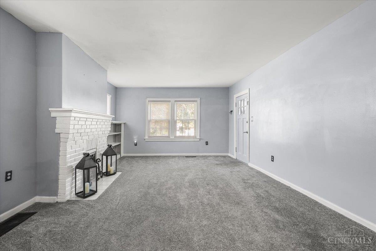 6235 Elbrook Avenue Property Photo 6