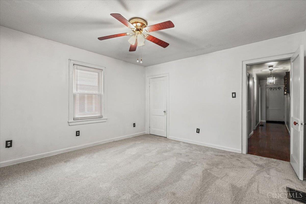 6235 Elbrook Avenue Property Photo 15