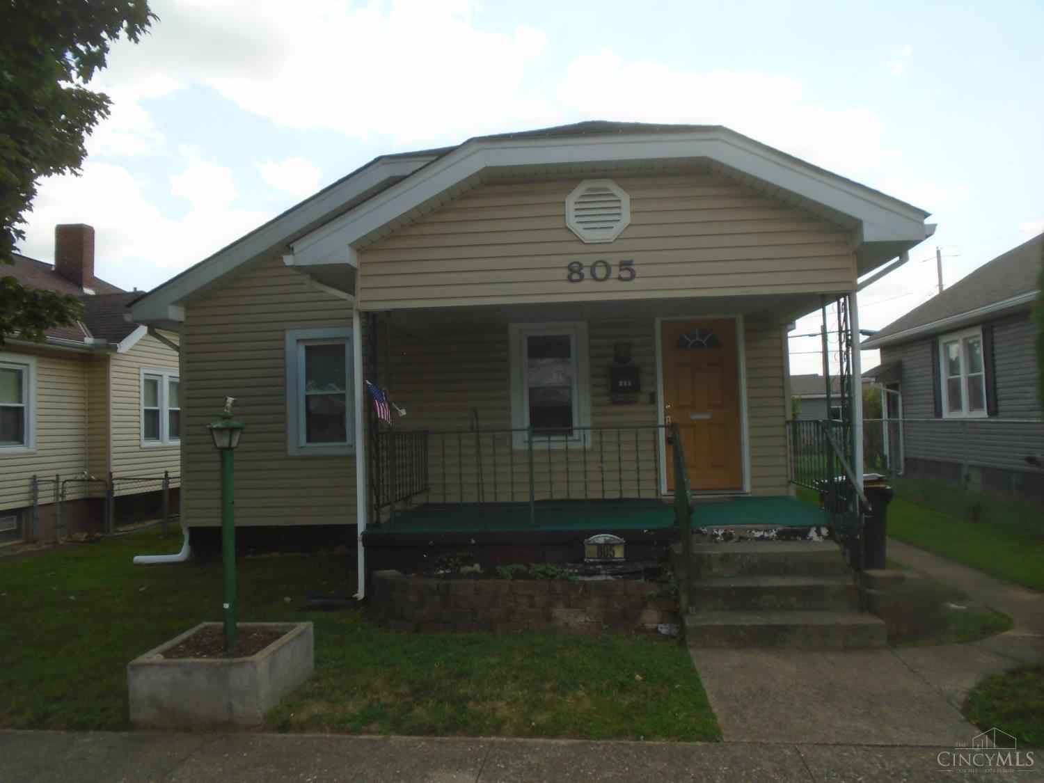 805 Chase Avenue Property Photo 2