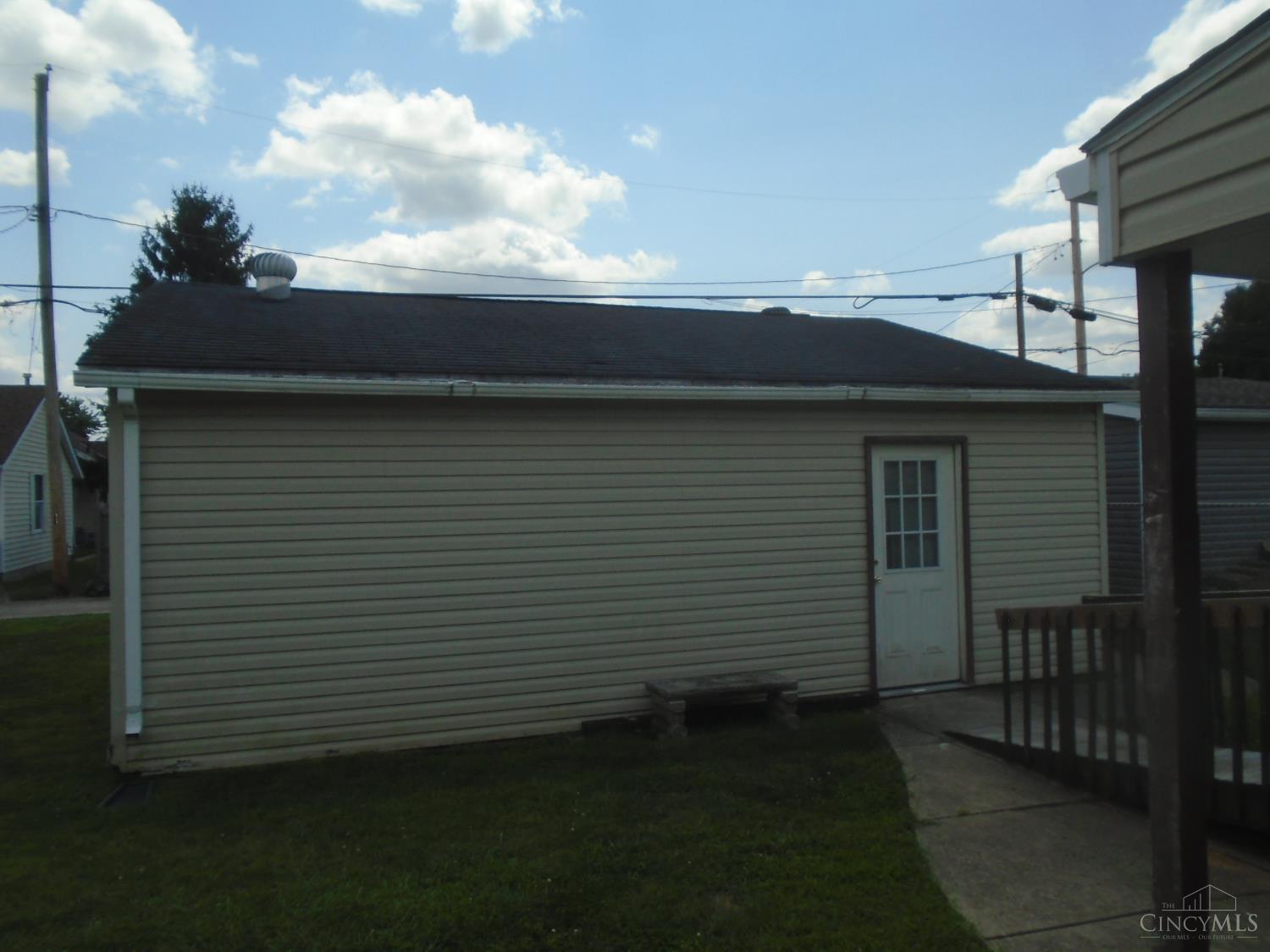 805 Chase Avenue Property Photo 7