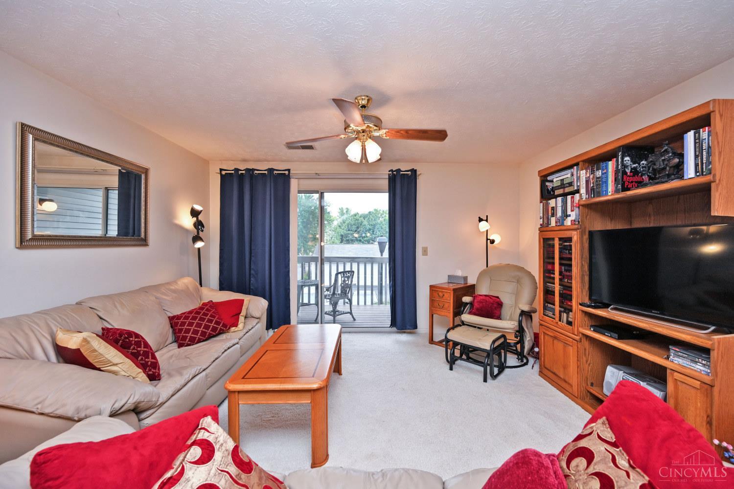 7382 Ridgepoint Drive Property Photo 8
