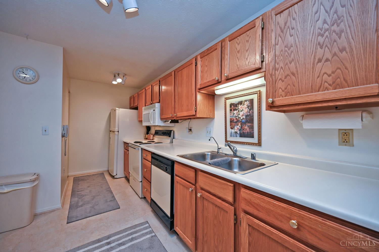 7382 Ridgepoint Drive Property Photo 15