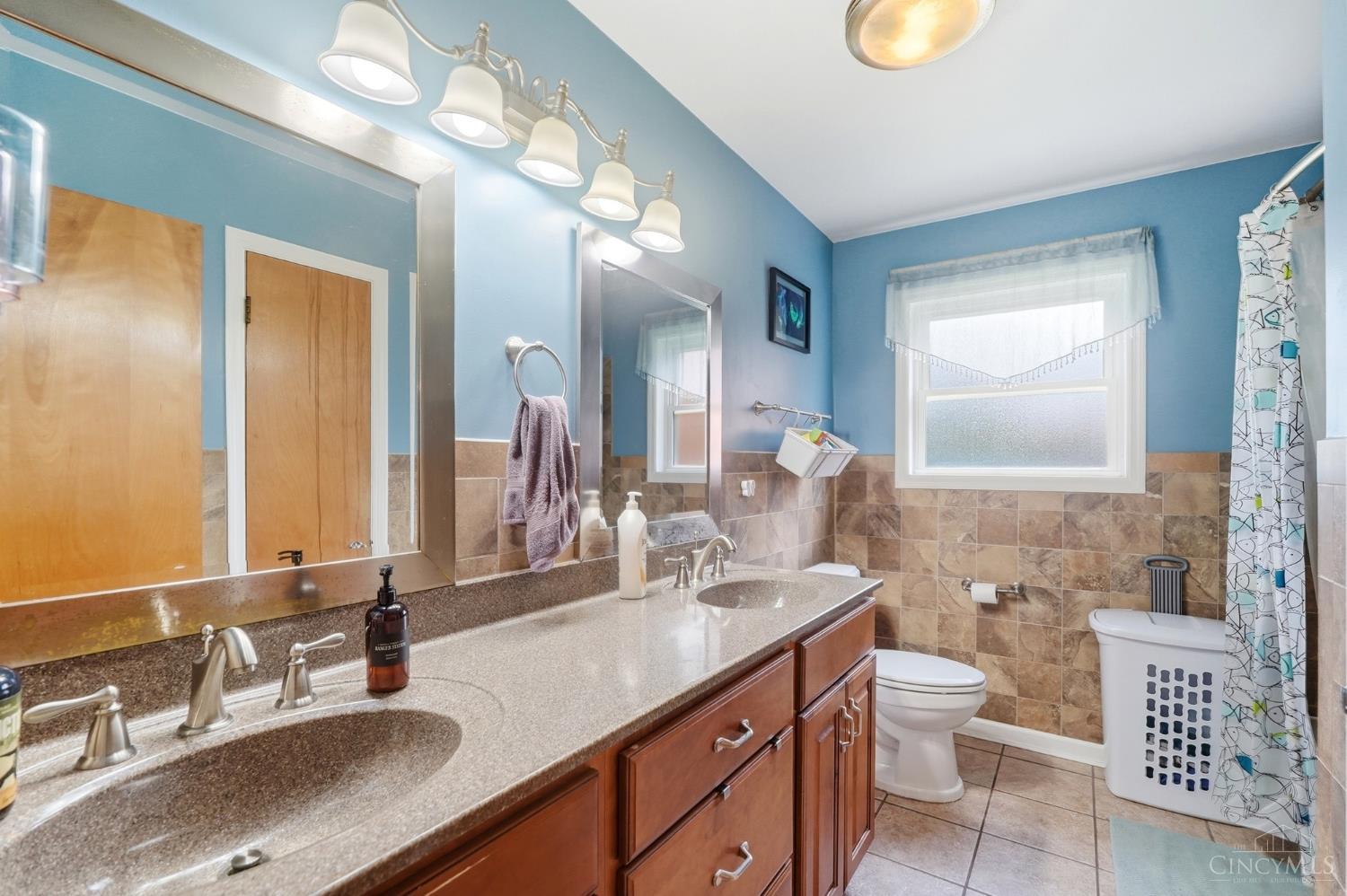 4486 Pinecroft Drive Property Photo 18