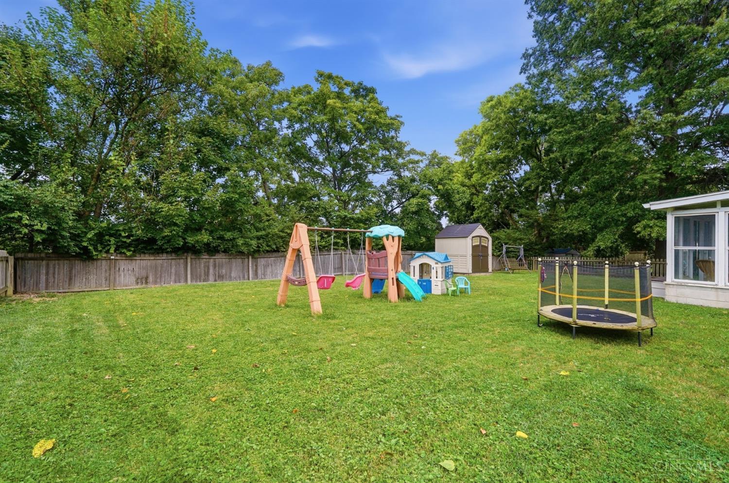 4486 Pinecroft Drive Property Photo 34