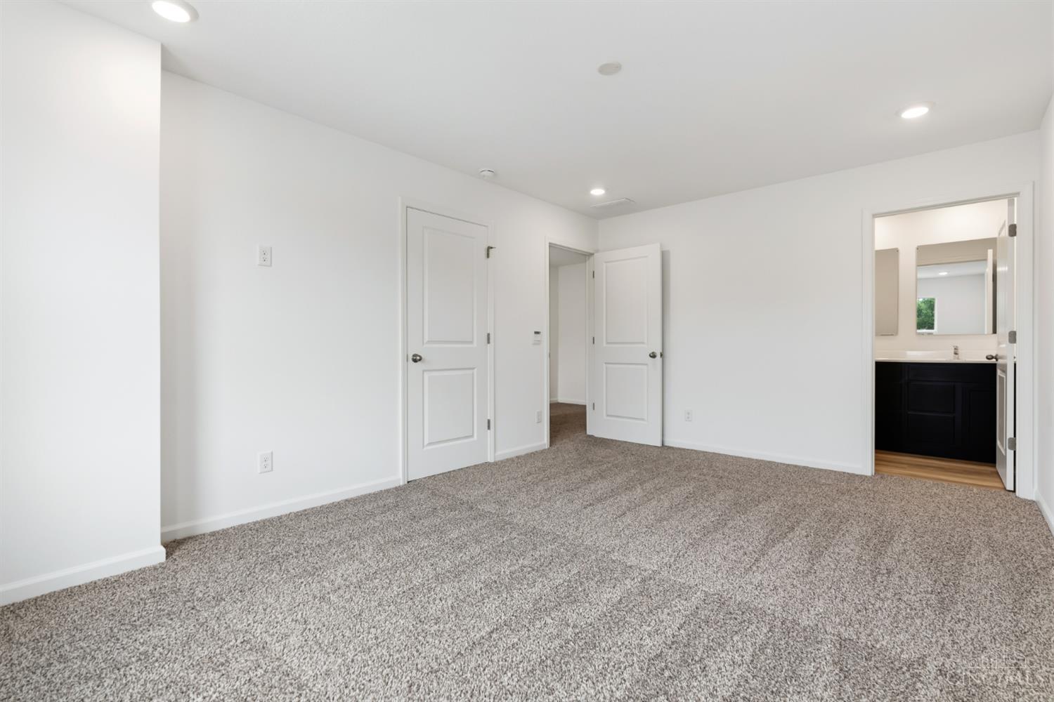 1931 Whispering Pines Drive Property Photo 23