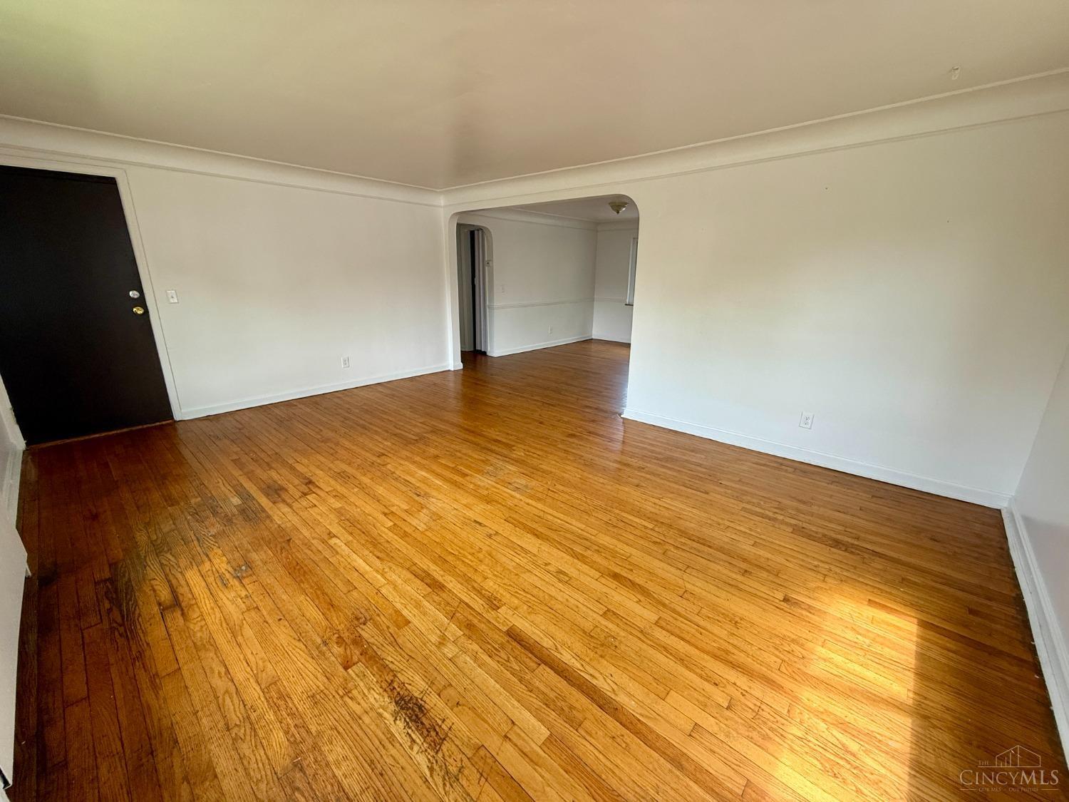 5510 Newfield Avenue Property Photo 4