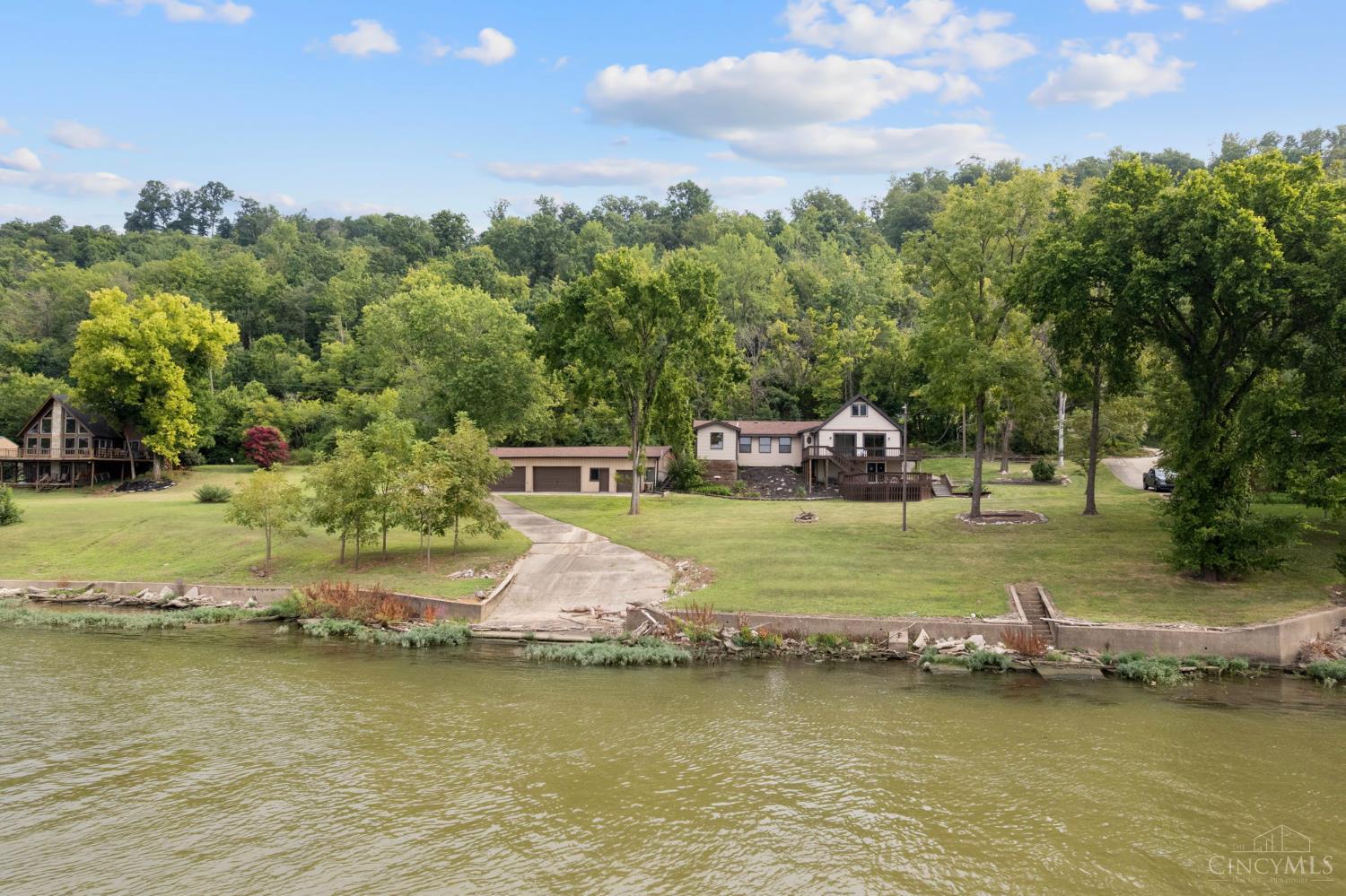 7320 Us Rt 52 Property Photo 1