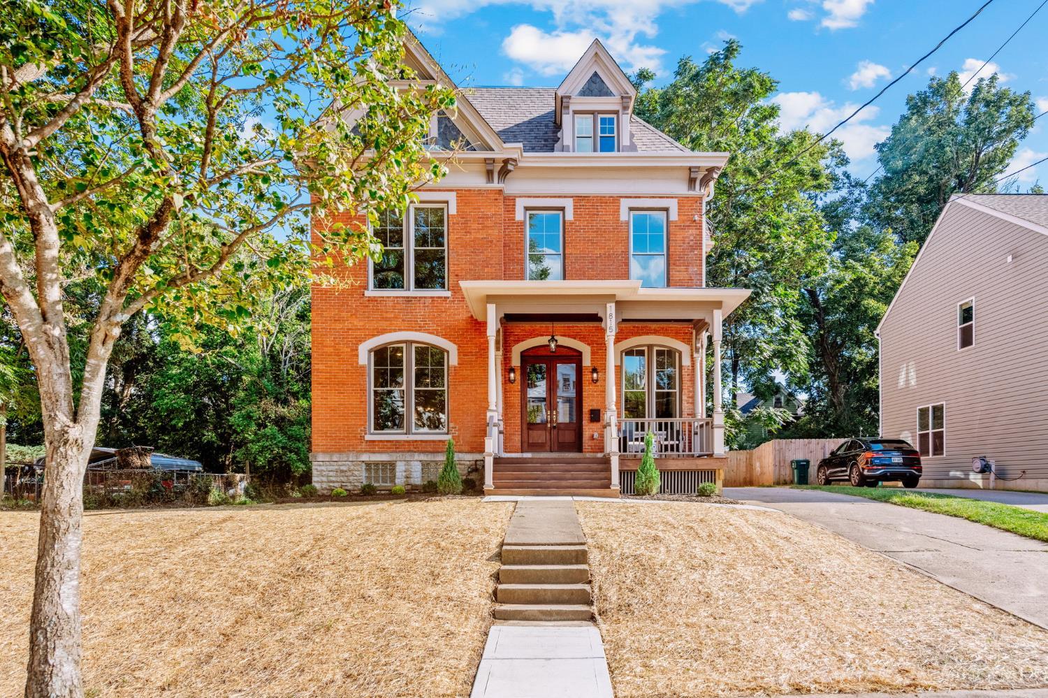 1815 Kinney Avenue Property Photo 1