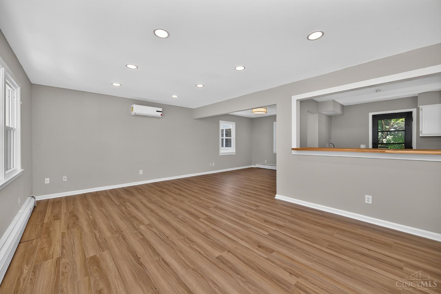 6244 Beechmont Avenue Property Photo 6