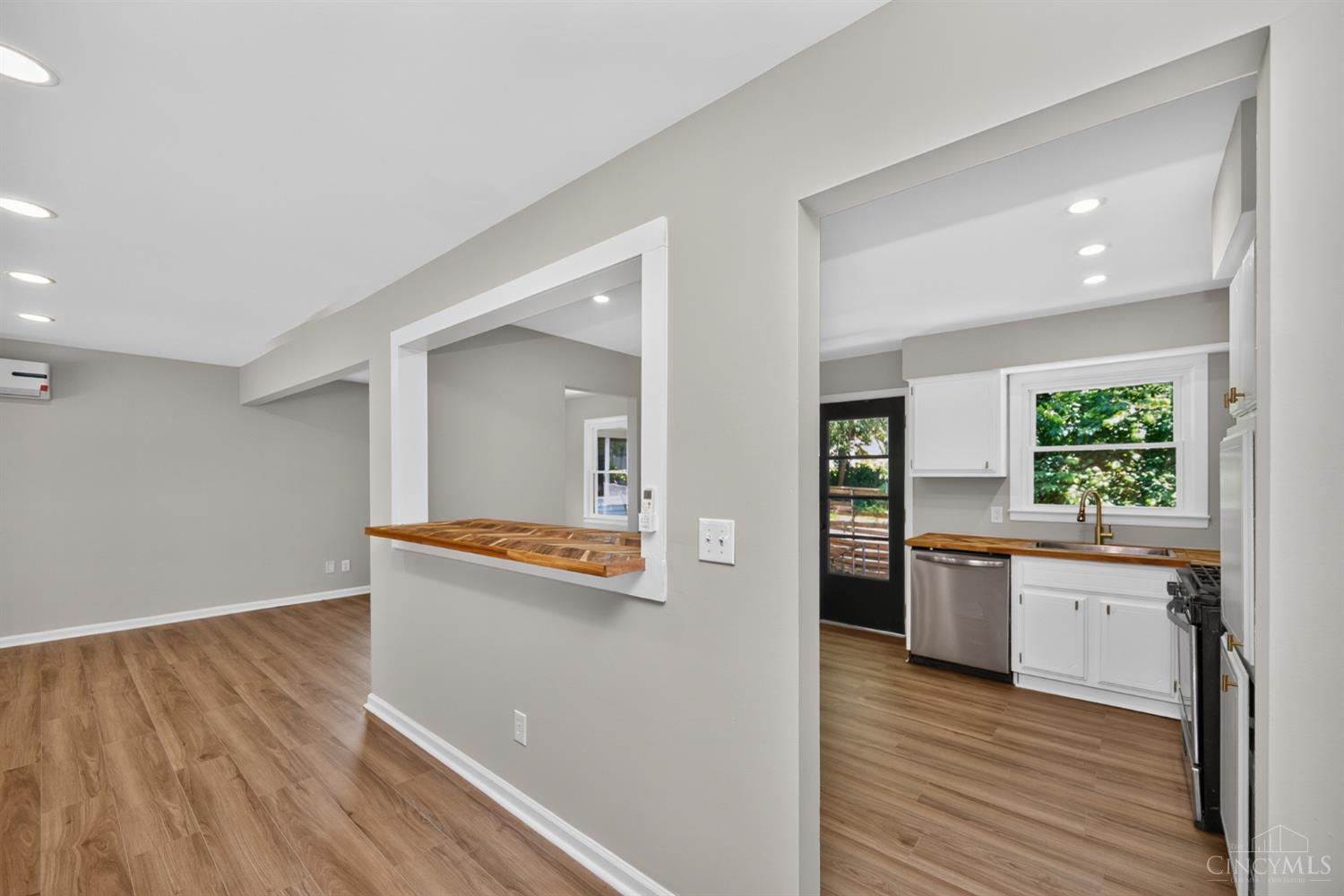 6244 Beechmont Avenue Property Photo 10