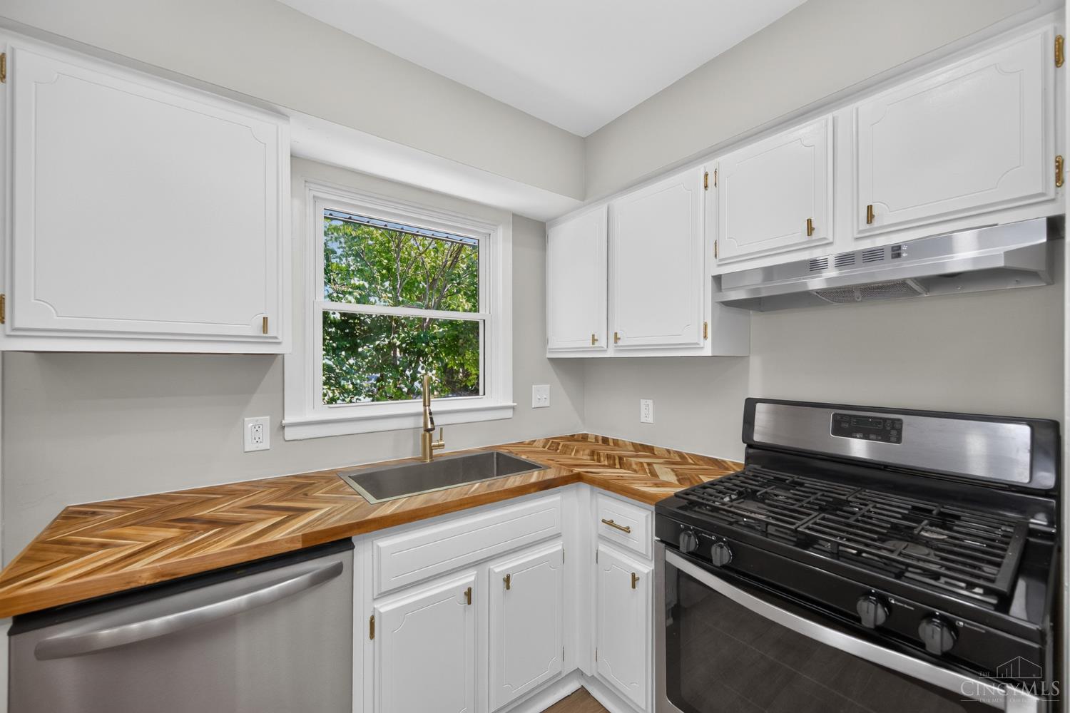 6244 Beechmont Avenue Property Photo 15