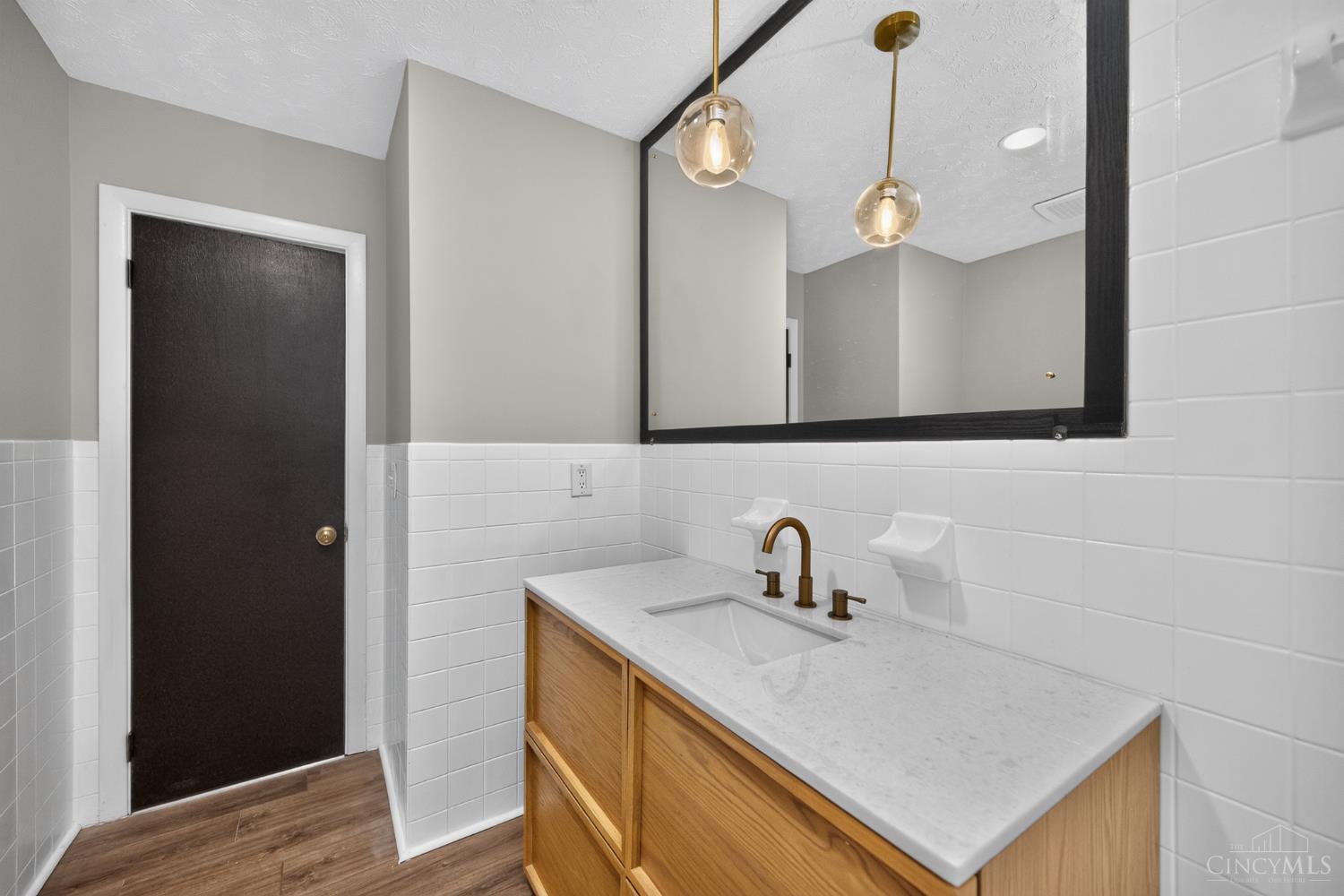 6244 Beechmont Avenue Property Photo 17