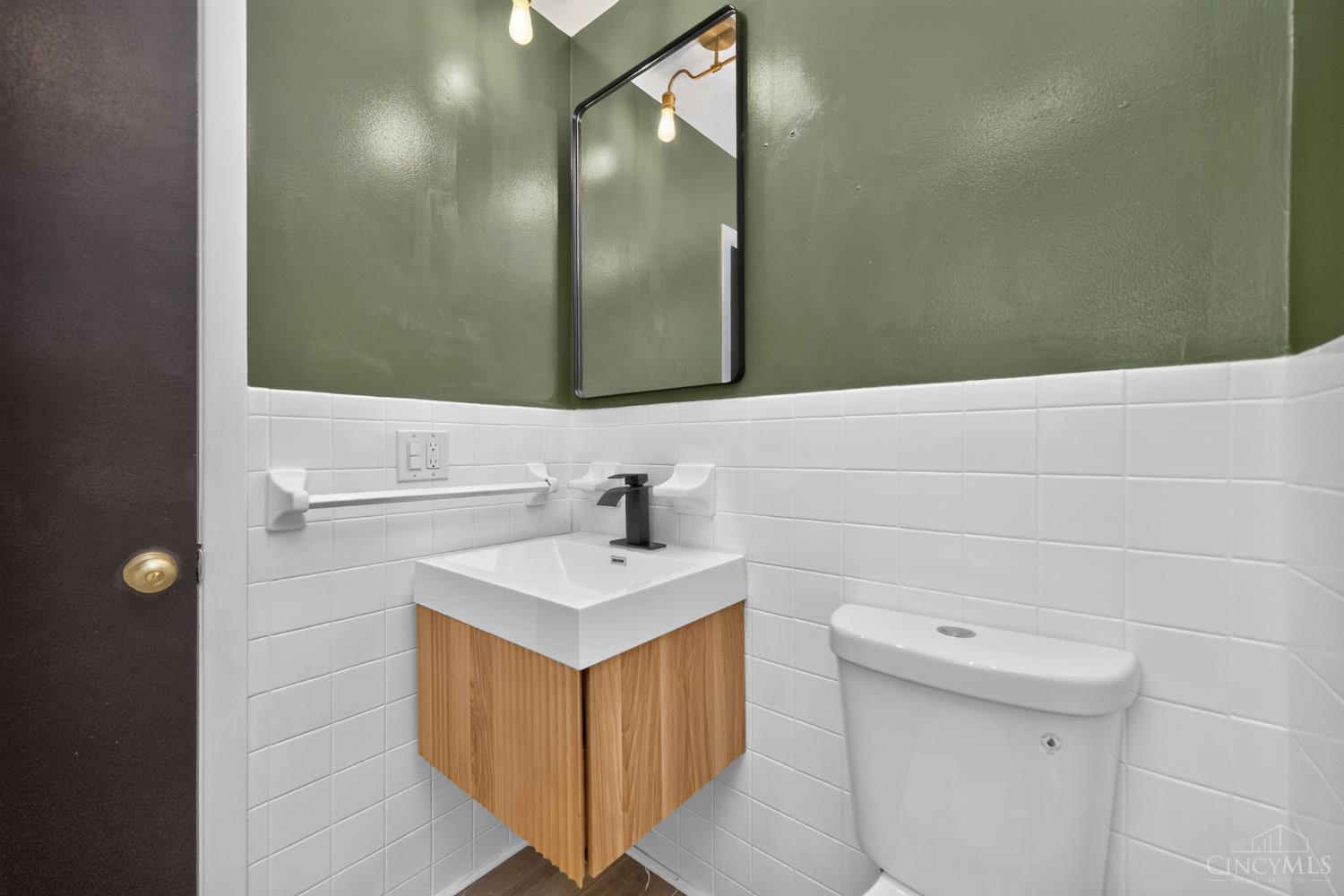 6244 Beechmont Avenue Property Photo 29